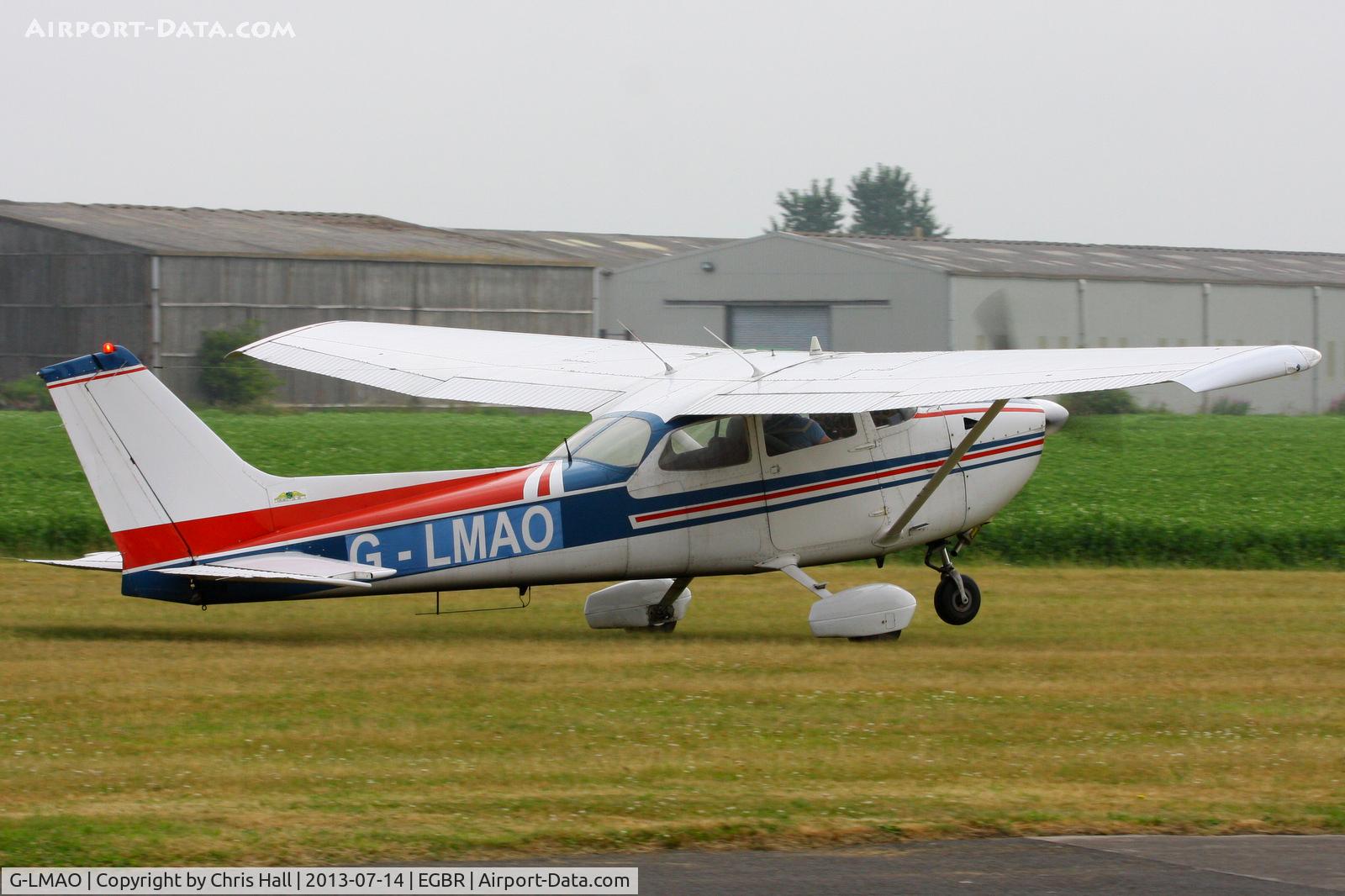 G-LMAO, 1978 Reims F172M Skyhawk Skyhawk C/N 1780, at the Real Aeroplane Club's Wings & Wheels fly-in, Breighton