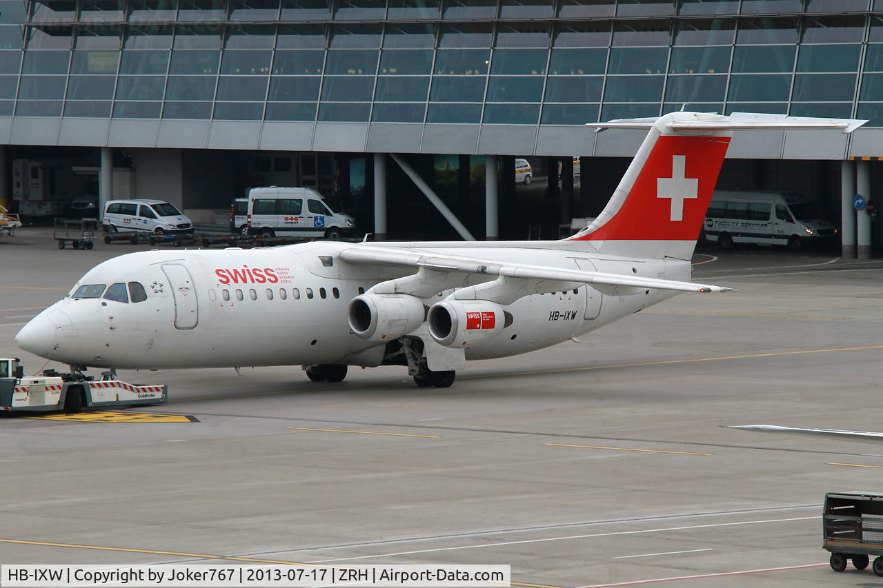 HB-IXW, 1995 British Aerospace Avro 146-RJ100 C/N E3272, Swiss