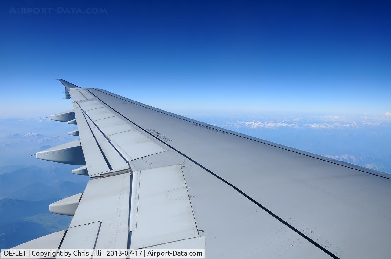 OE-LET, 2009 Airbus A321-211 C/N 3830, NIKI