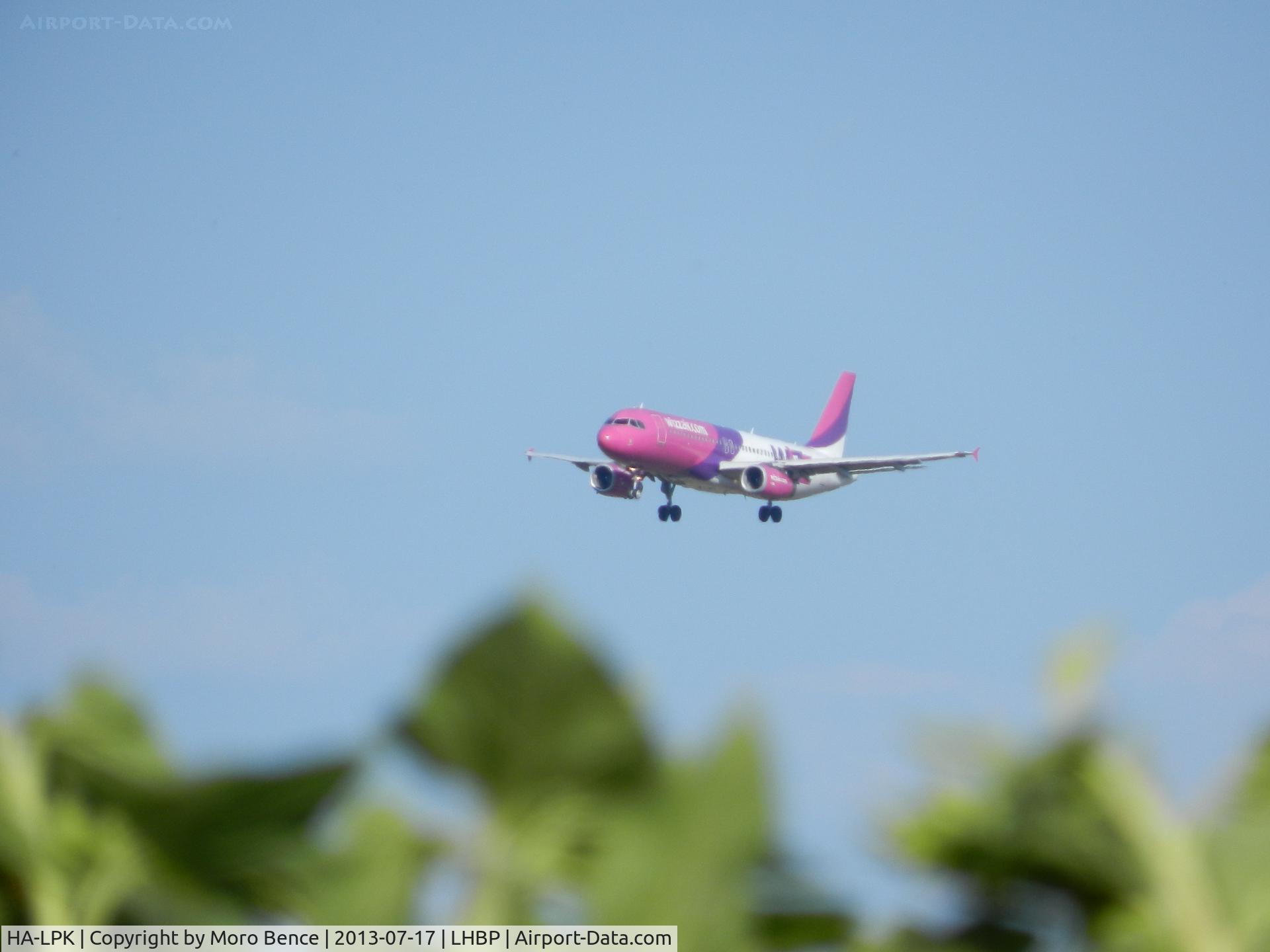 HA-LPK, 2007 Airbus A320-232 C/N 3143, LHBP Budapest 31R Approach