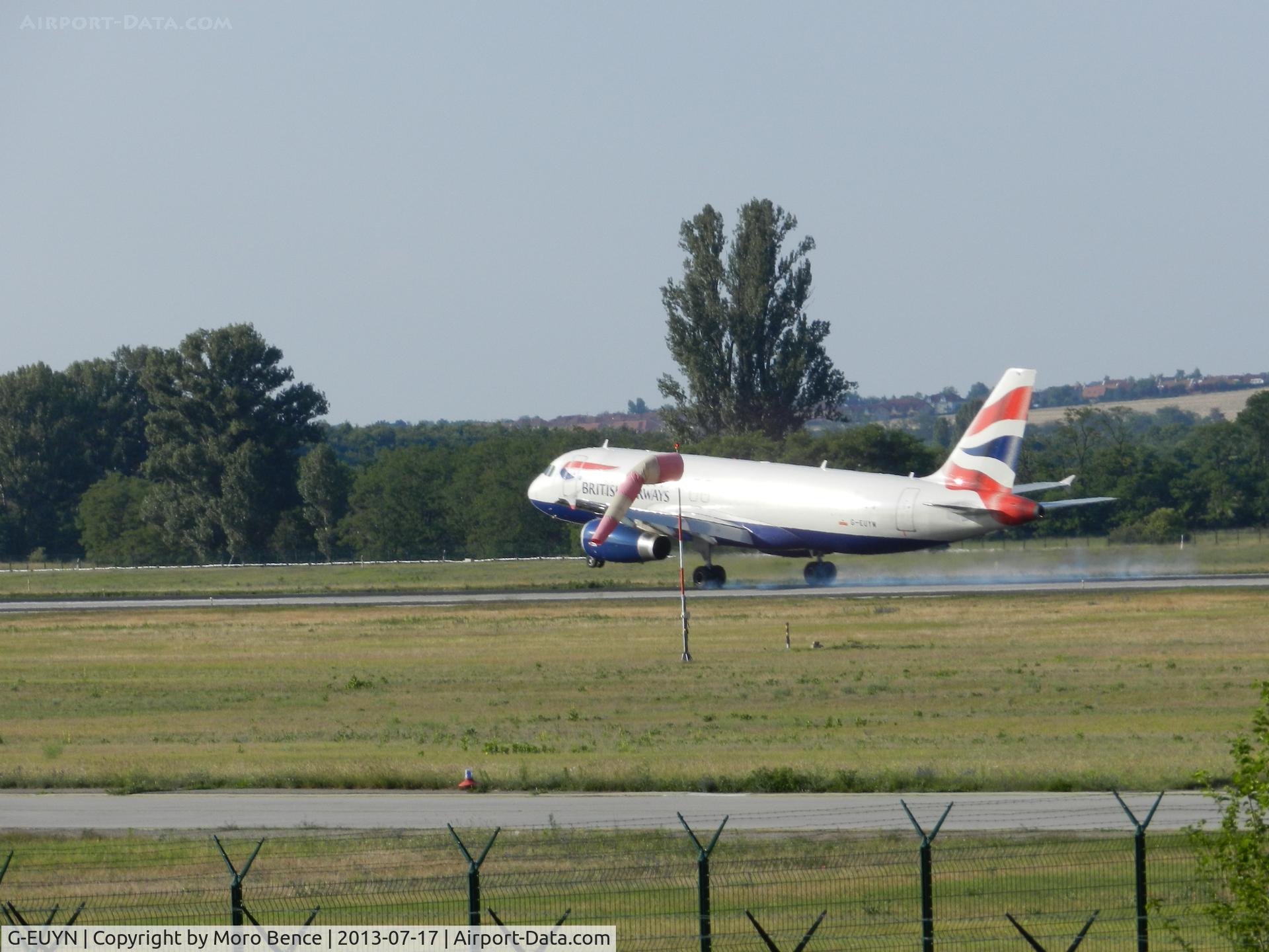 G-EUYN, 2011 Airbus A320-232 C/N 4975, LHBP Landing 31R