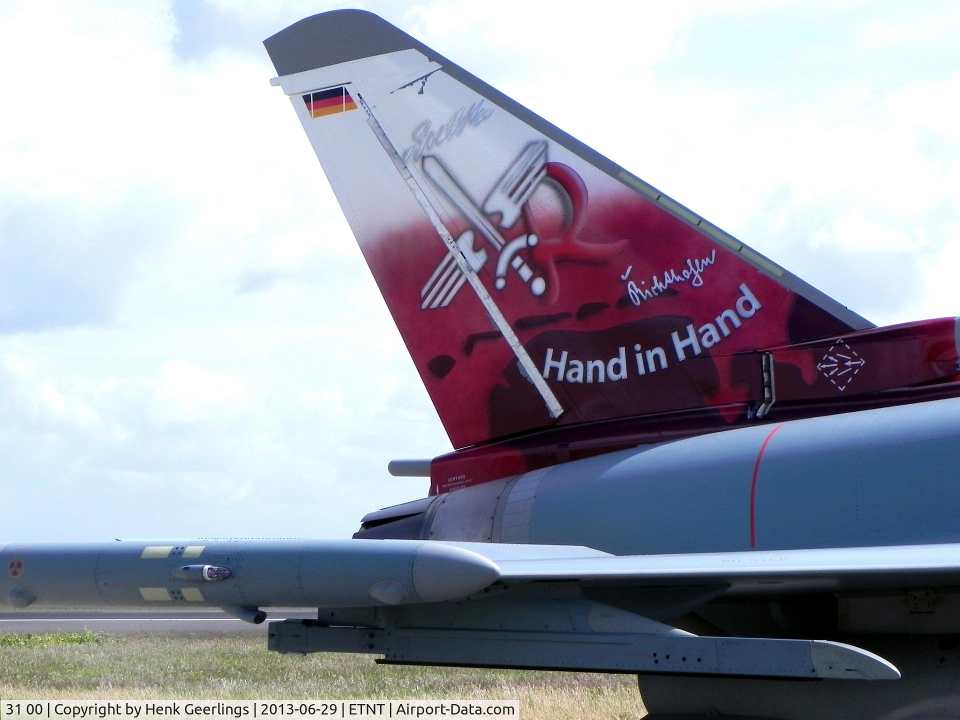 31 00, 2013 Eurofighter EF-2000 Typhoon S C/N GS077, Phantom F-4 - Farewell ; Openday at Wittmund AFB, Germany.
Eurofighter tales over F-4