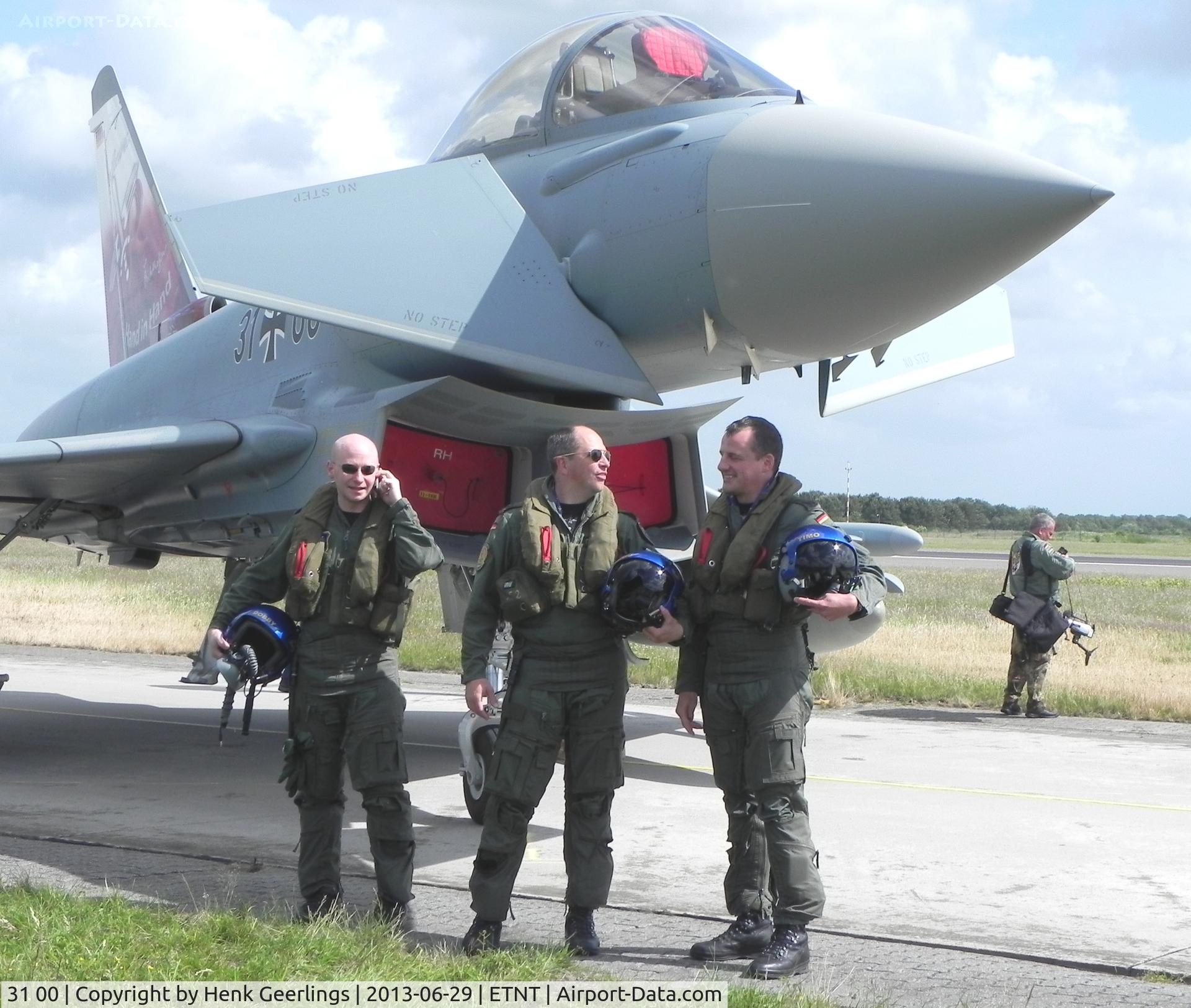 31 00, 2013 Eurofighter EF-2000 Typhoon S C/N GS077, Phantom F-4 - Farewell ; Openday at Wittmund AFB, Germany.
Eurofighter tales over F-4