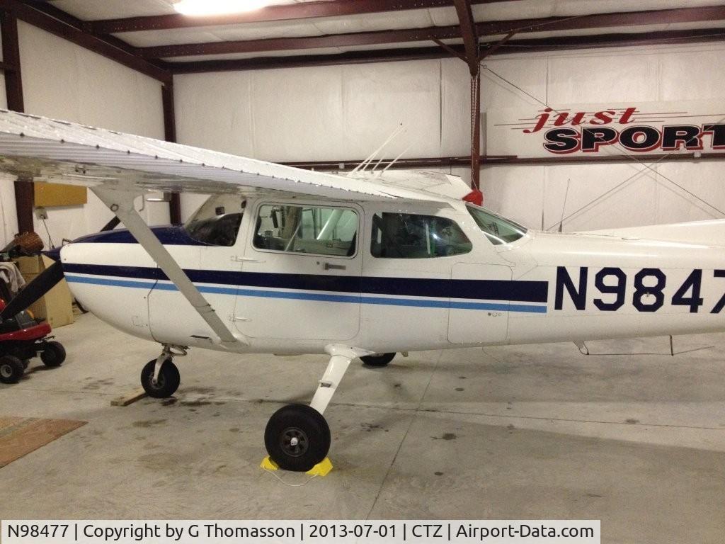 N98477, 1985 Cessna 172P C/N 17276296, 172P 180 engine