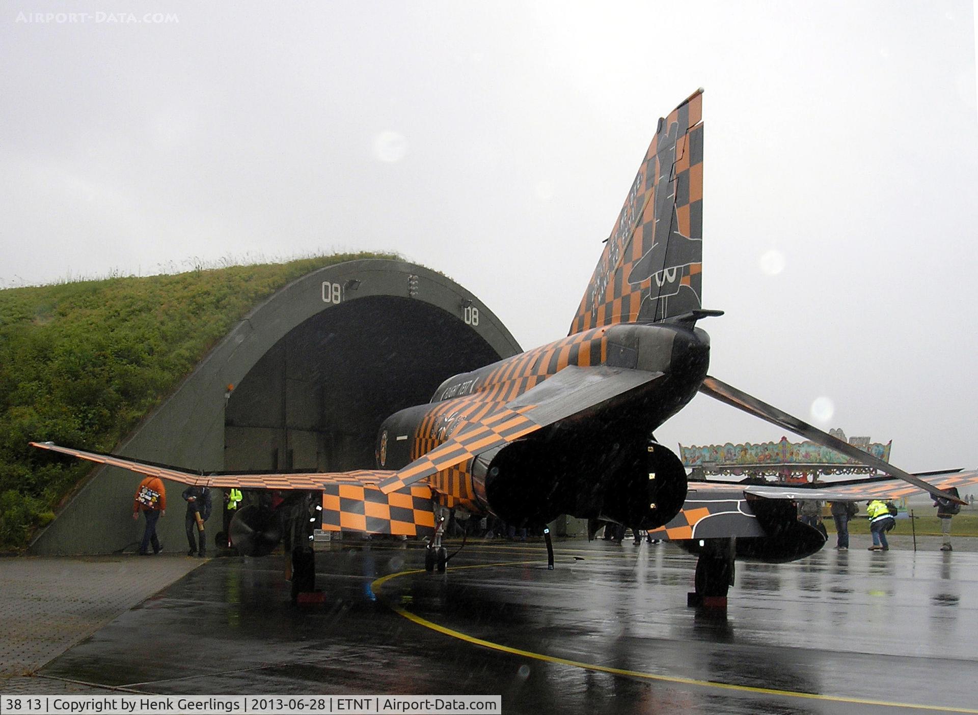 38 13, 1972 McDonnell Douglas F-4F Phantom II C/N 4644, Phantom F-4F Farewell Airshow at Wittmund AFB

Flight Test  x Spcl cs