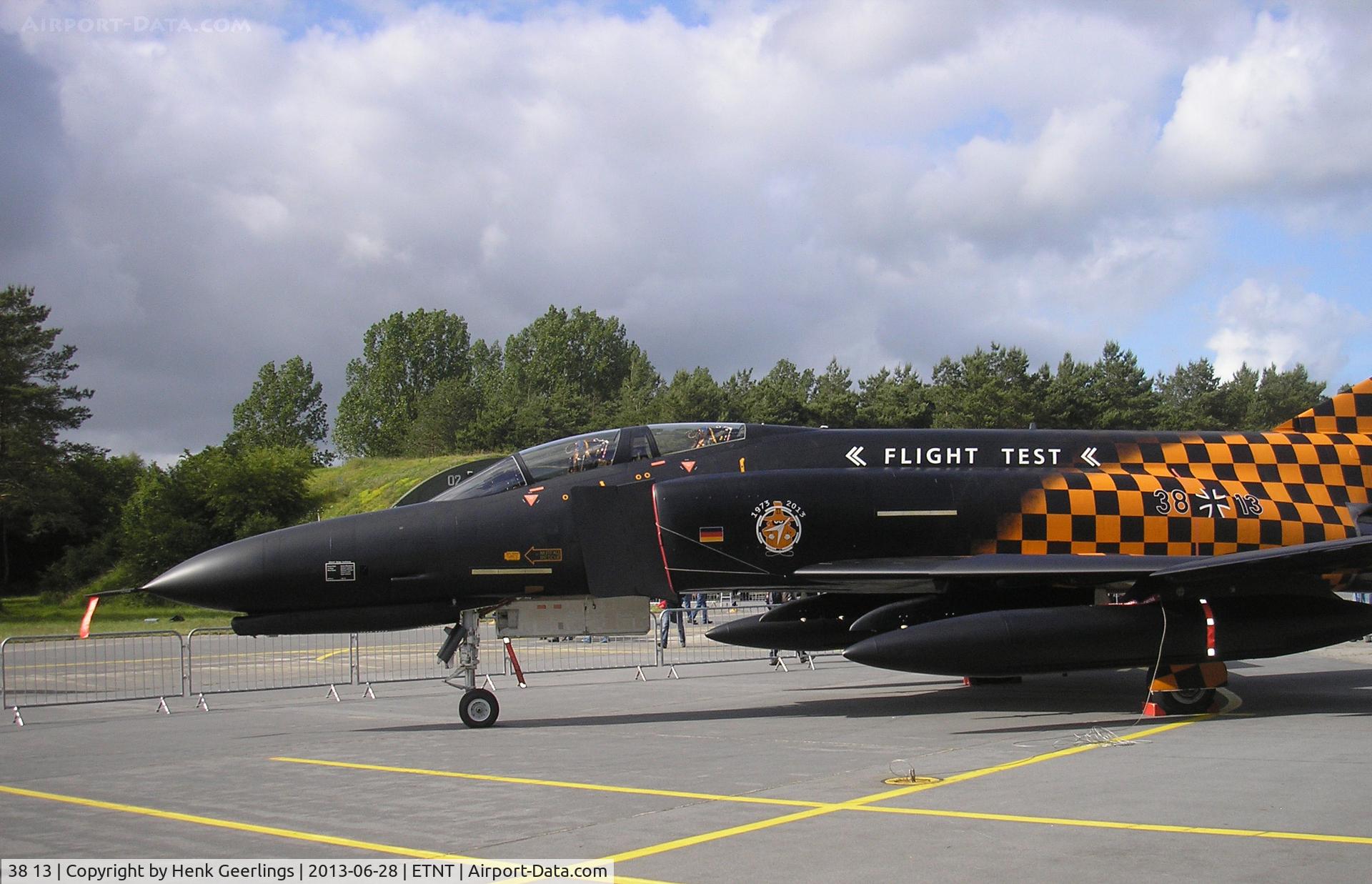 38 13, 1972 McDonnell Douglas F-4F Phantom II C/N 4644, Phantom F-4F Farewell Airshow at Wittmund AFB

Flight Test  x Spcl cs