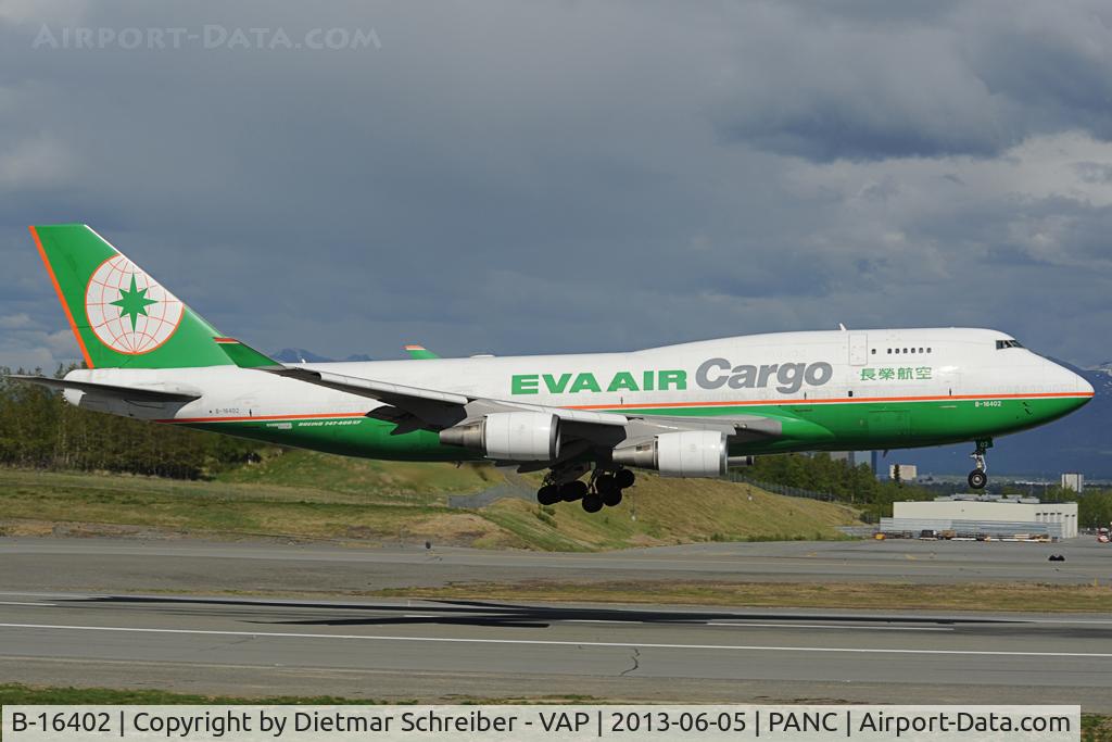 B-16402, 1992 Boeing 747-45E C/N 27063, Eva Air Boeing 747-400