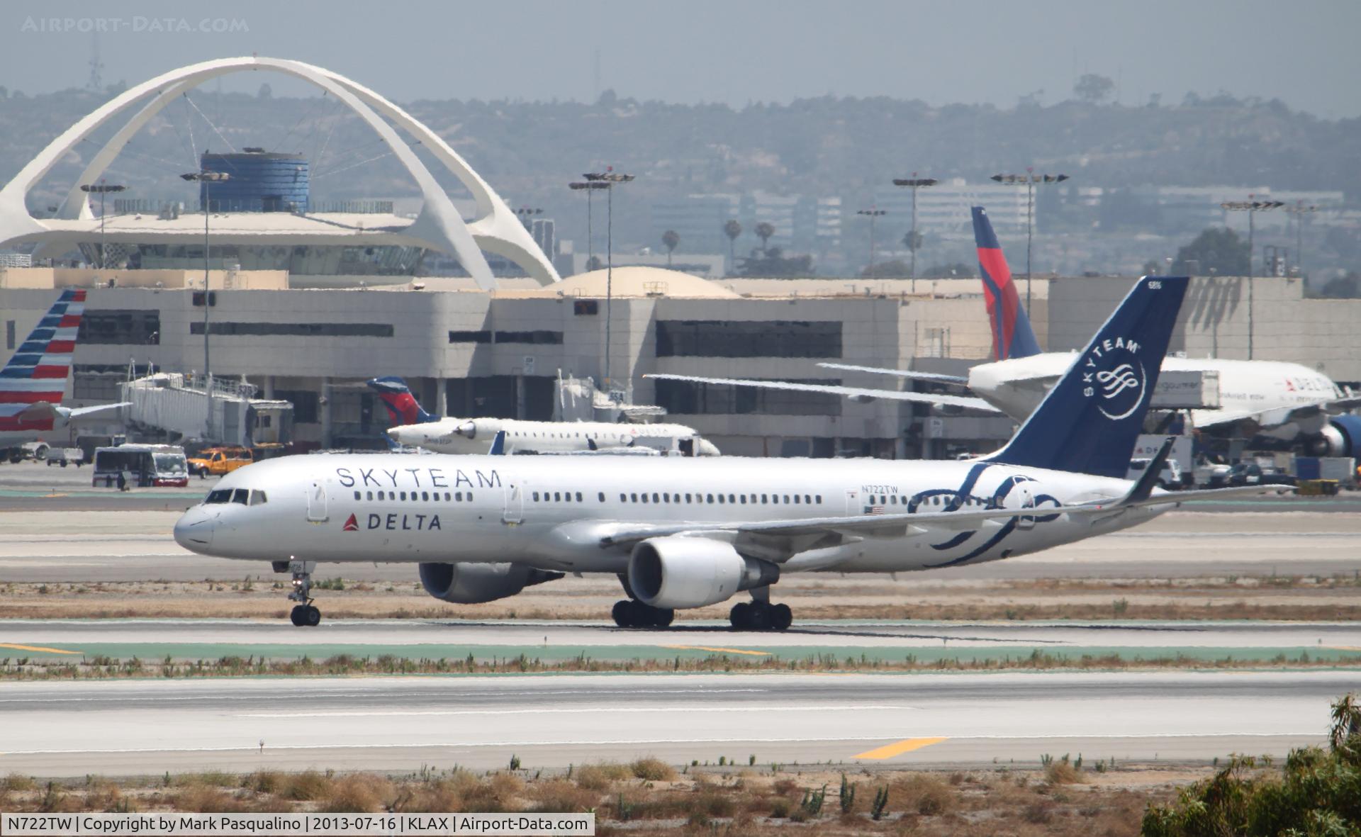 N722TW, 1999 Boeing 757-231 C/N 29385, Boeing 757-200