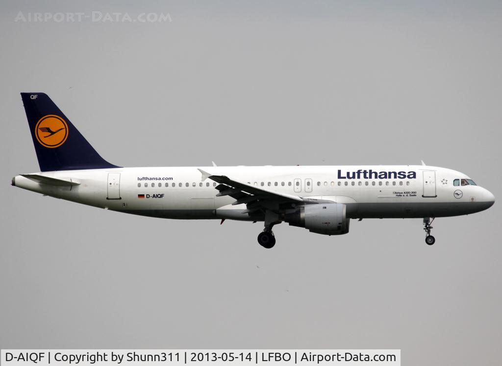 D-AIQF, 1991 Airbus A320-211 C/N 216, Landing rwy 14L