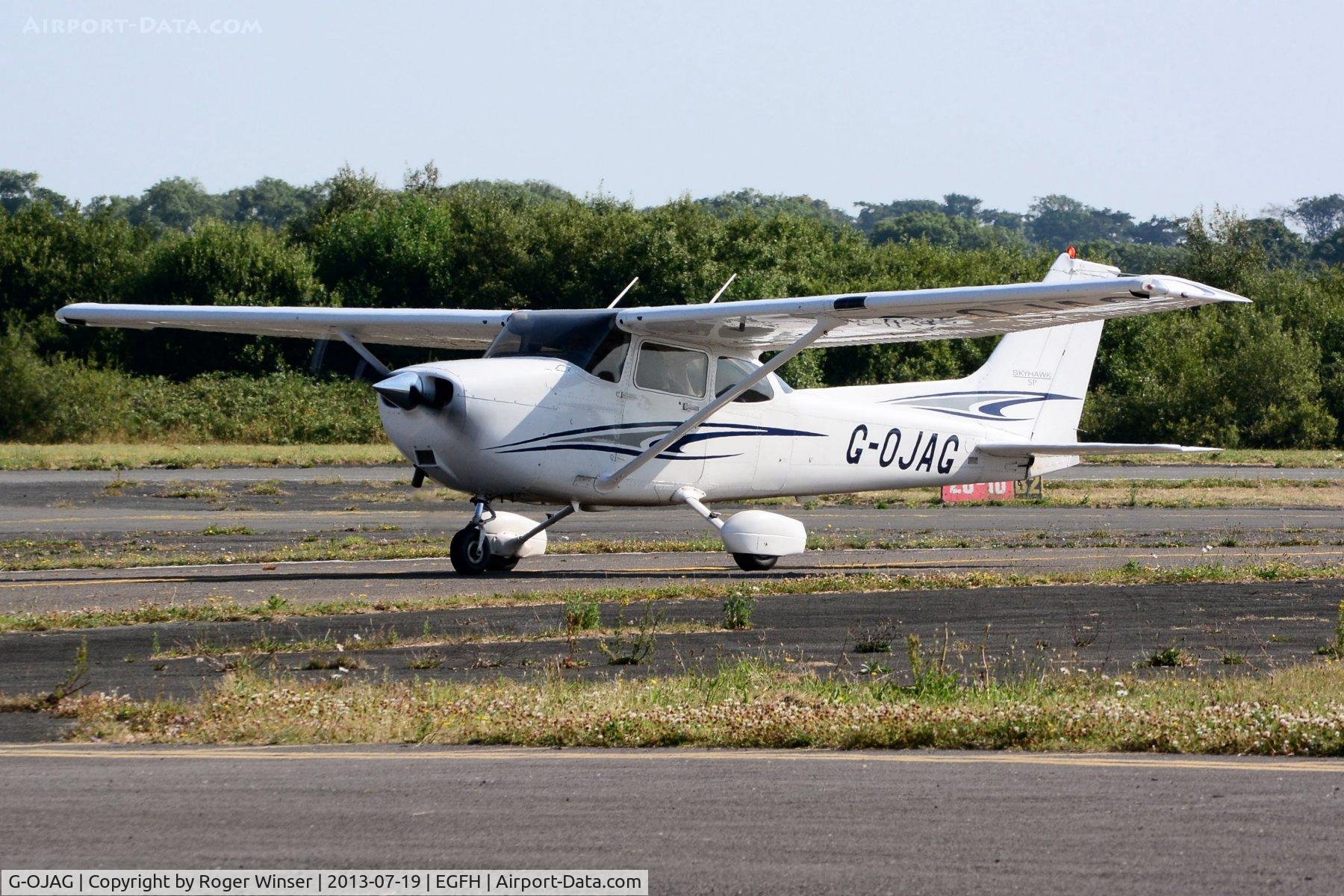 G-OJAG, 2005 Cessna 172S Skyhawk SP C/N 172S9794, Visiting Cessna Skyhawk.