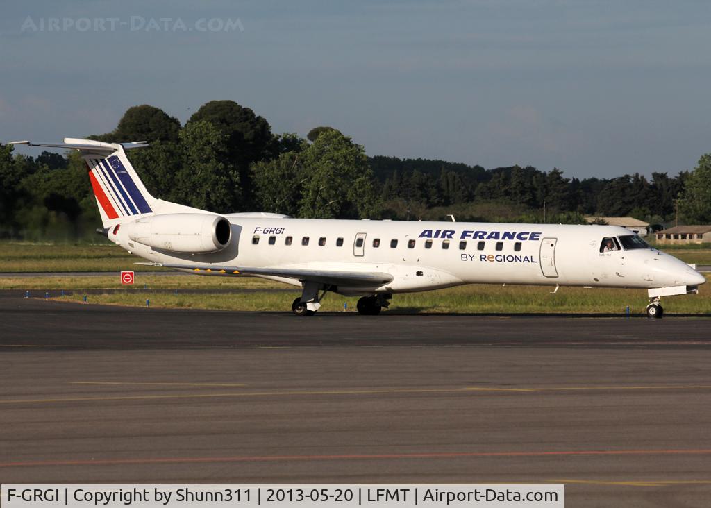 F-GRGI, 1999 Embraer EMB-145EU (ERJ-145EU) C/N 145152, Taxiing to the Terminal after landing...