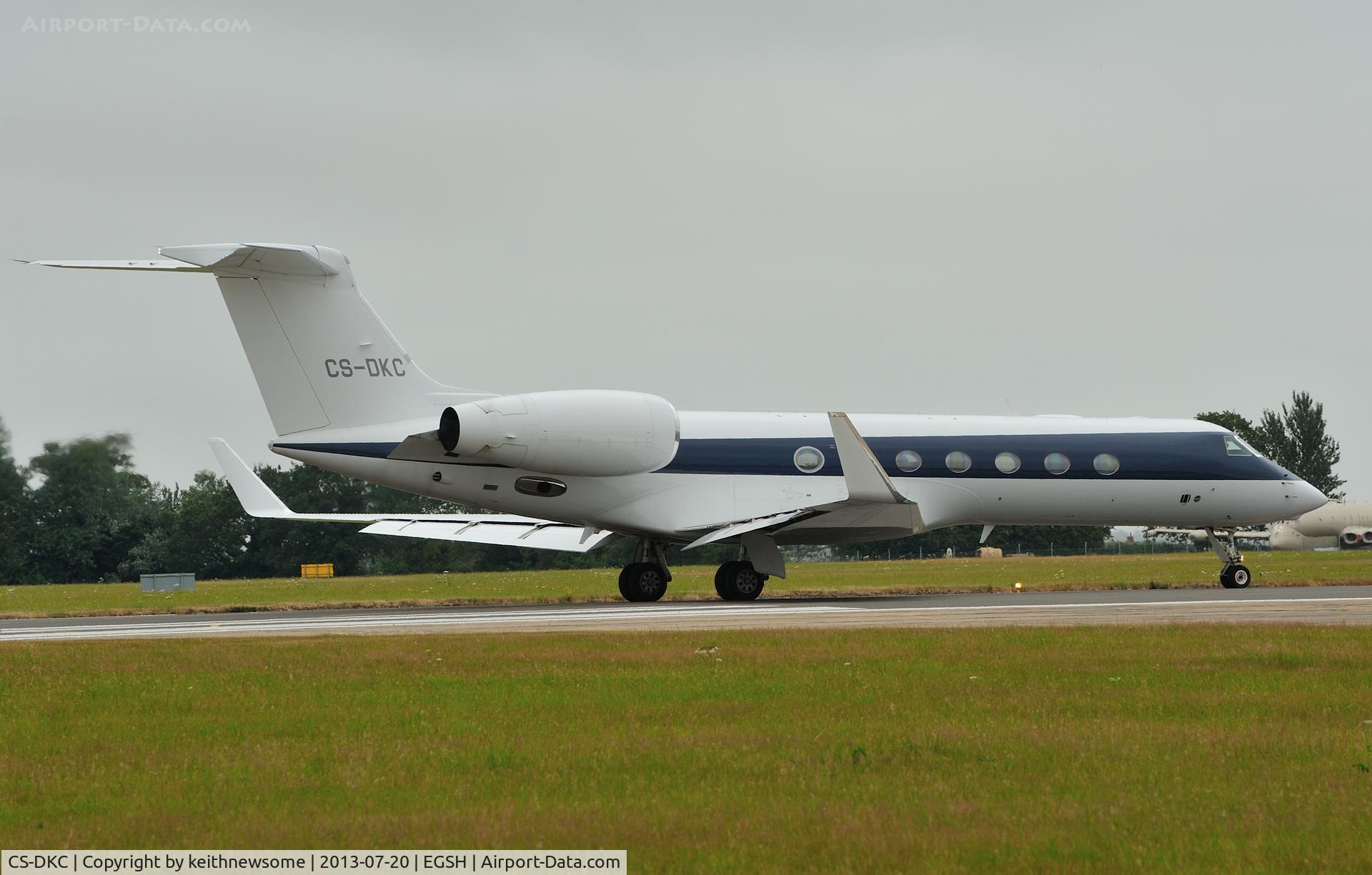 CS-DKC, 2005 Gulfstream Aerospace GV-SP (G550) C/N 5057, Another NetJets visitor.