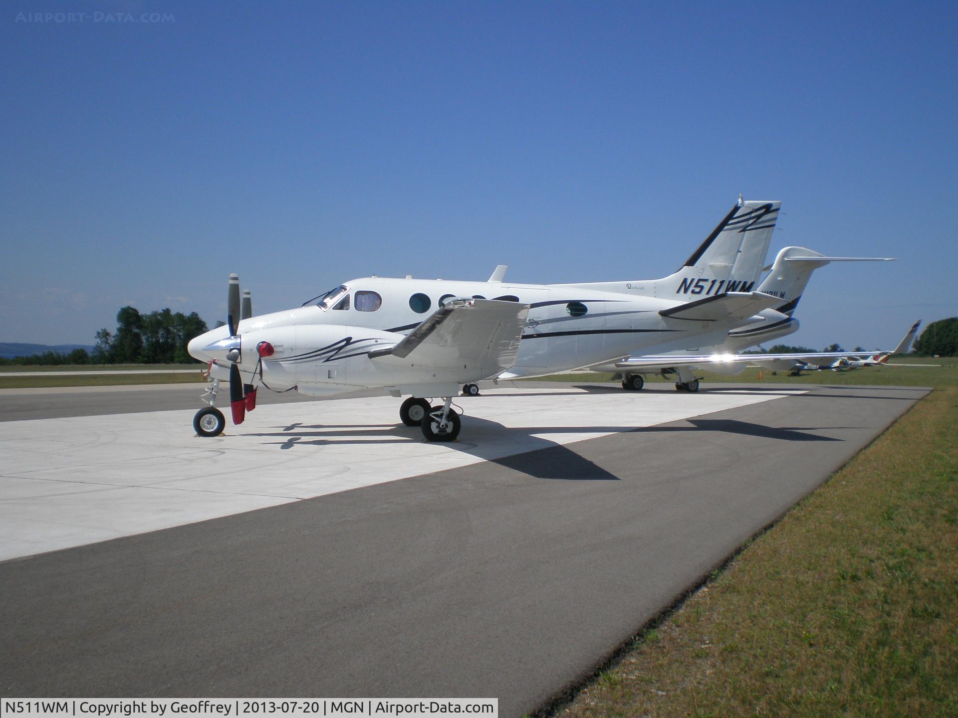 N511WM, 1993 Canadair Challenger 601-3A (CL-600-2B16) C/N 5134, Perfect day @ MGN
