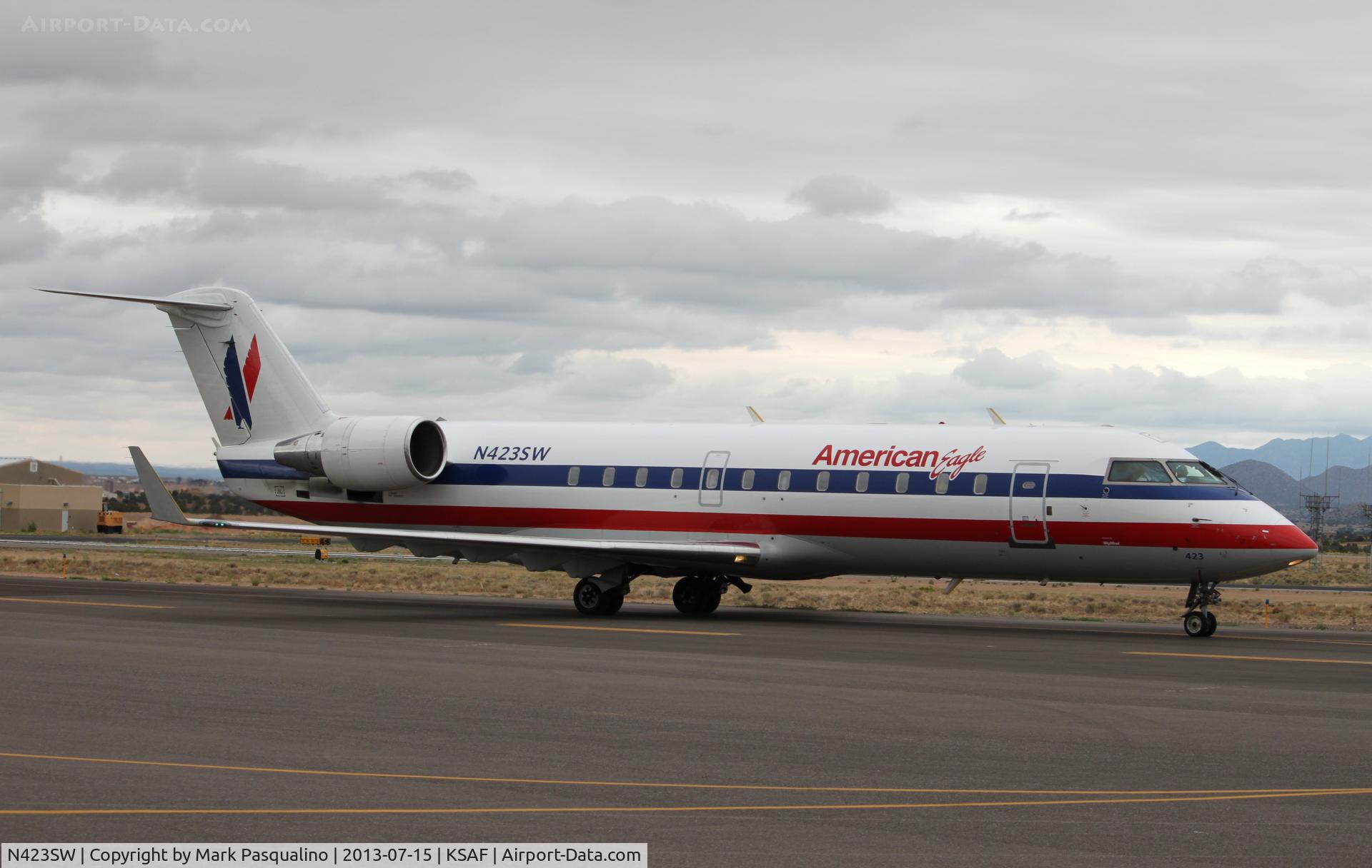 N423SW, 2000 Bombardier CRJ-200LR (CL-600-2B19) C/N 7456, CL-600-2B19