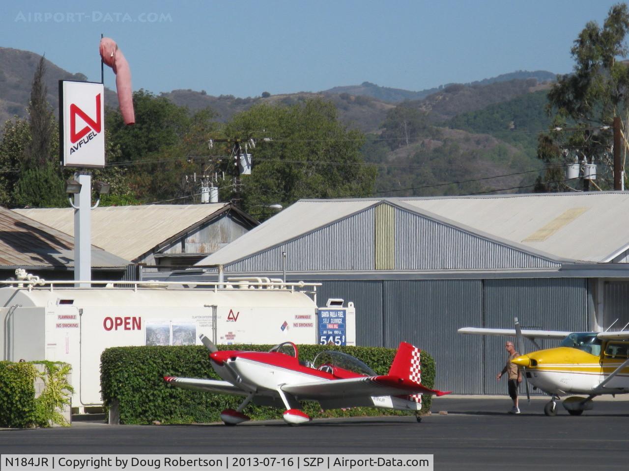 N184JR, 2001 Vans RV-8 C/N 81166, 2001 Rausch VAN's RV-8, Lycoming IO-360 A&C 200 Hp, refueling