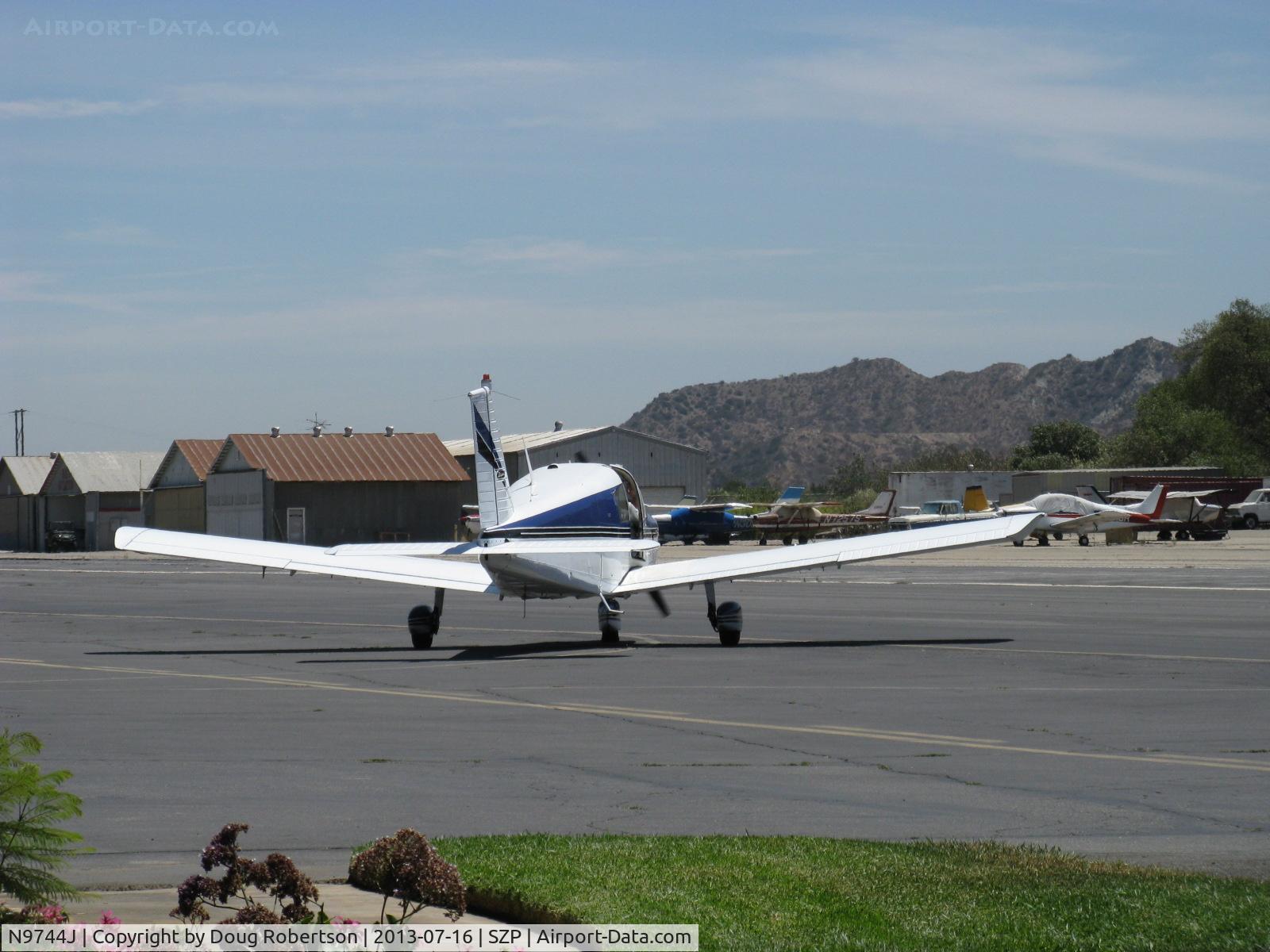 N9744J, 1967 Piper PA-28-180 C/N 28-3940, 1967 Piper PA-28-180 CHEROKEE, Lycoming O&VO-360 180 Hp, taxi to 22