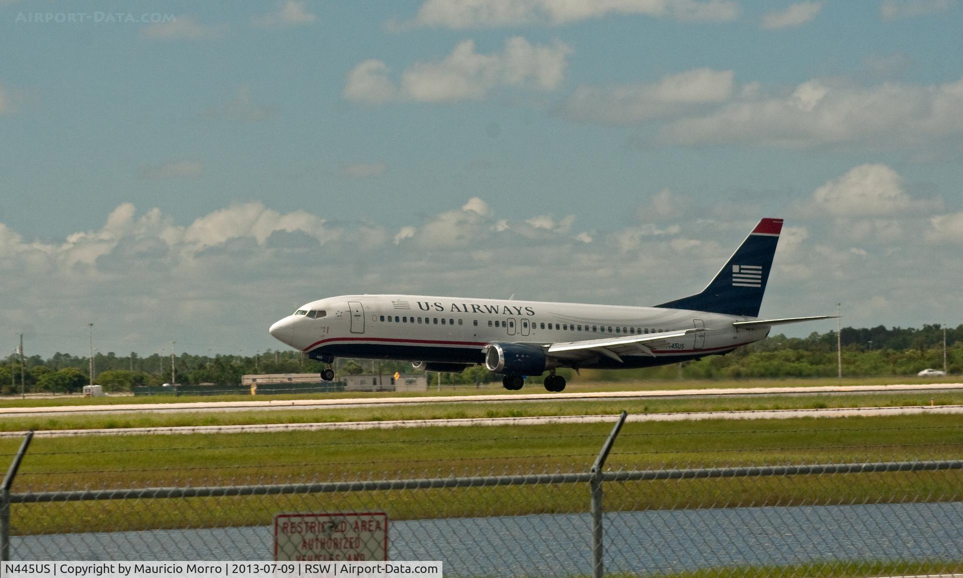 N445US, 1990 Boeing 737-4B7 C/N 24863, Landing at RWY 6