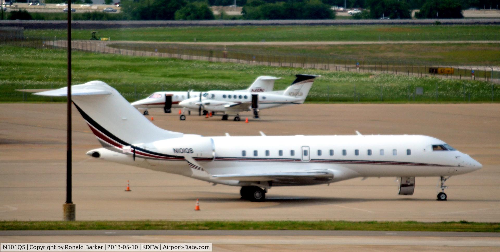 N101QS, 2006 Raytheon Beechjet 400A C/N RK-484, DFW TX