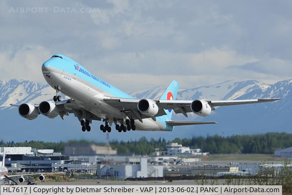 HL7617, 2013 Boeing 747-8B5F C/N 37654, Korean Air Boeing 747-800