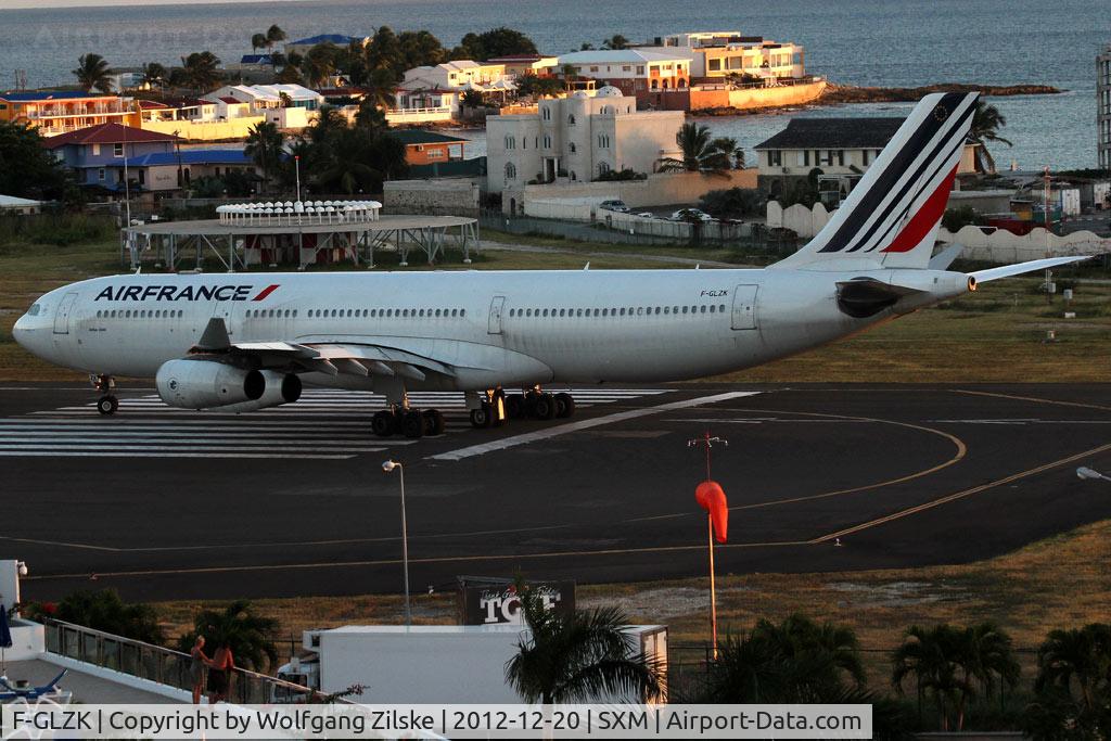F-GLZK, 1997 Airbus A340-313X C/N 207, visitor
