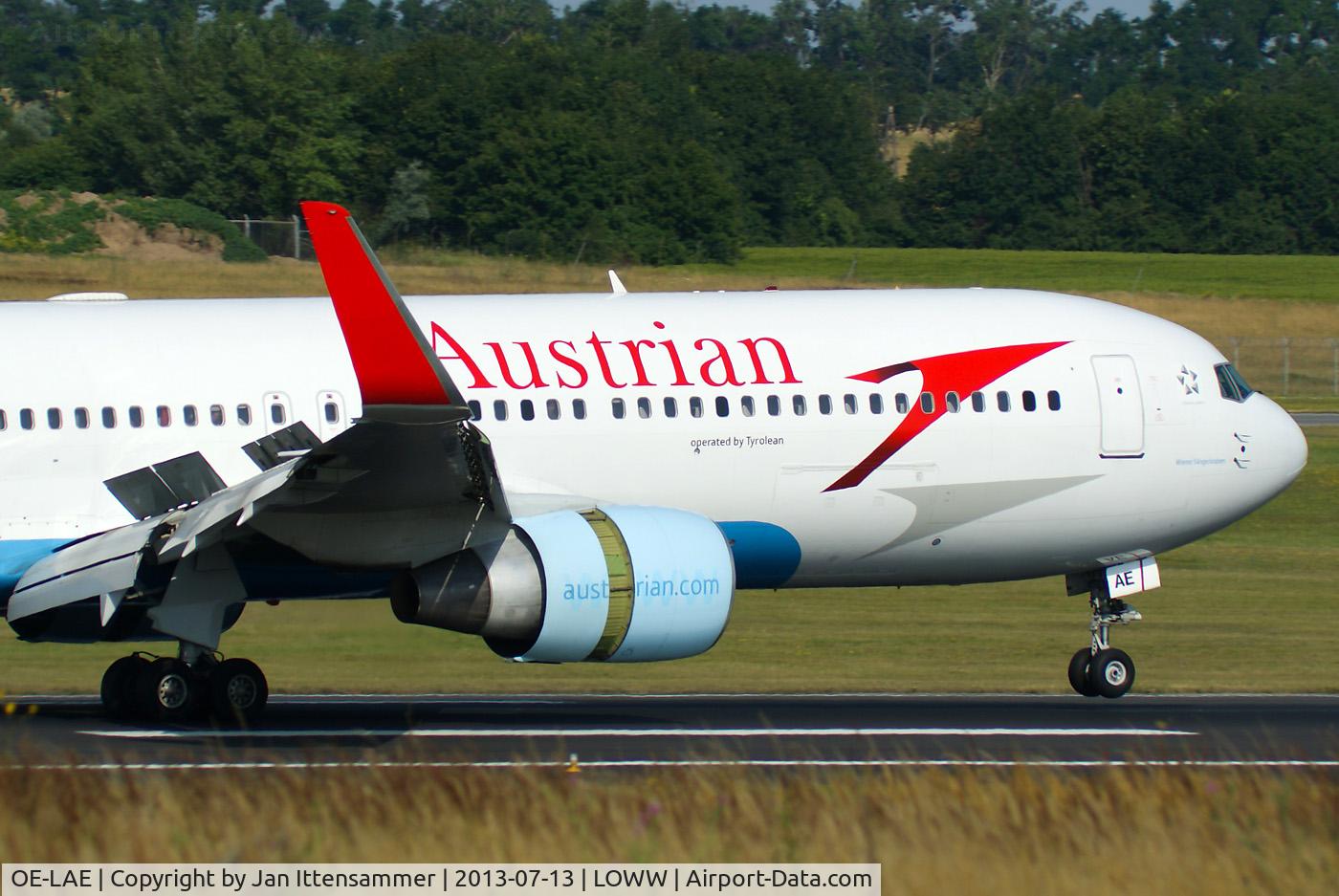 OE-LAE, 2000 Boeing 767-3Z9/ER C/N 30383, OE-LAE