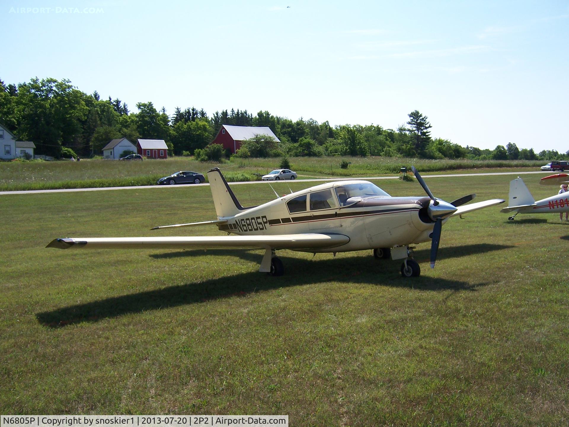 N6805P, 1960 Piper PA-24-250 Comanche C/N 24-1938, 60th annual Washington Island fishboil