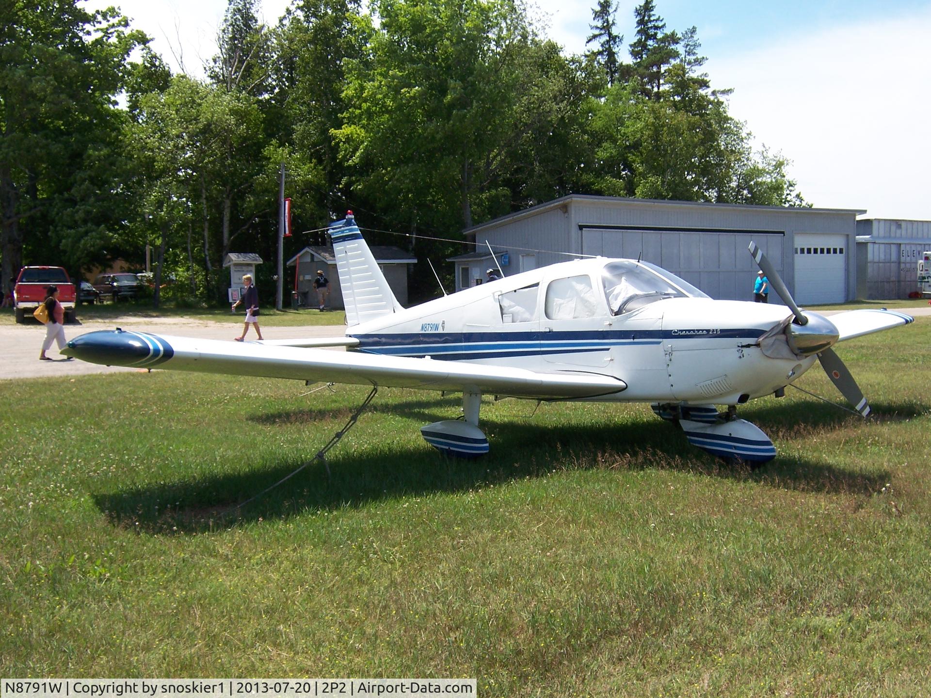 N8791W, 1964 Piper PA-28-235 C/N 28-10339, 60th Annual Washington Island fishboil