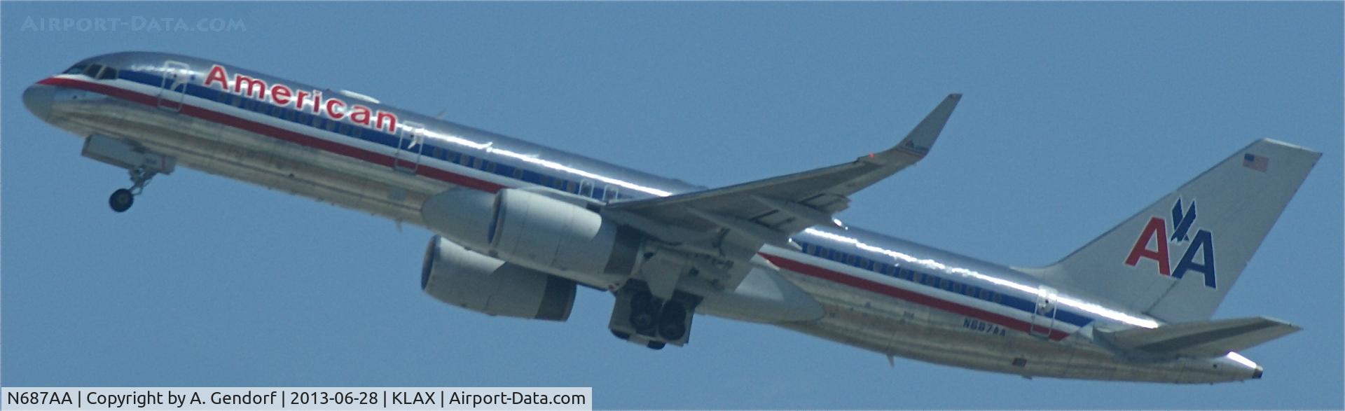 N687AA, 1993 Boeing 757-223 C/N 25695, American Airlines, seen here departing at Los Angeles Int´l(KLAX)