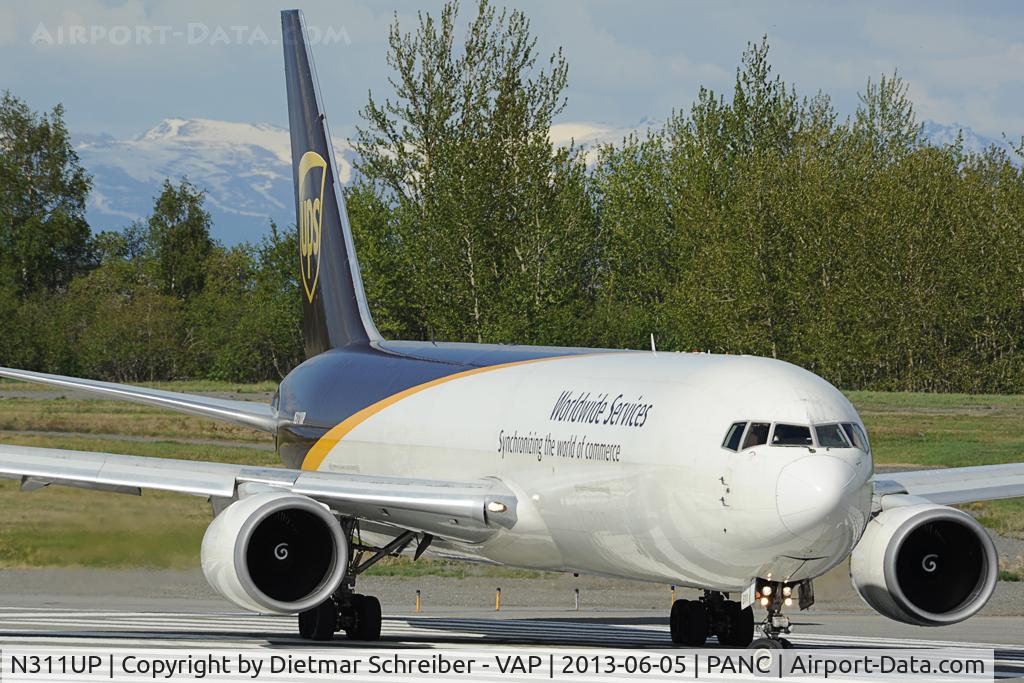 N311UP, 1996 Boeing 767-34AF C/N 27741, UPS Boeing 767-300