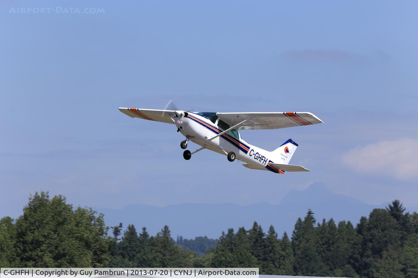C-GHFH, 1980 Cessna 172P C/N 17274223, @ CYNJ