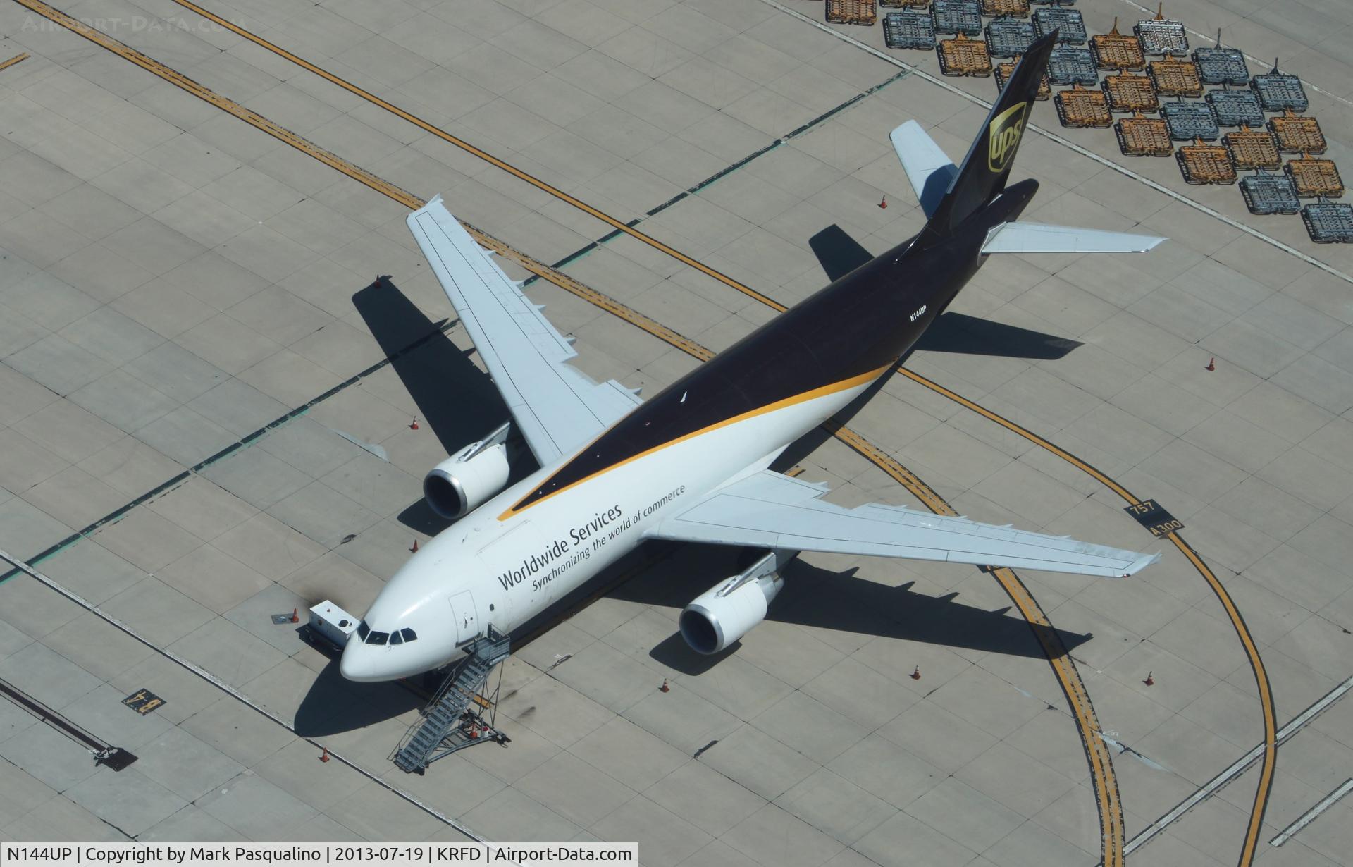 N144UP, 2002 Airbus A300F4-622R C/N 827, Airbus A300 F4-622R