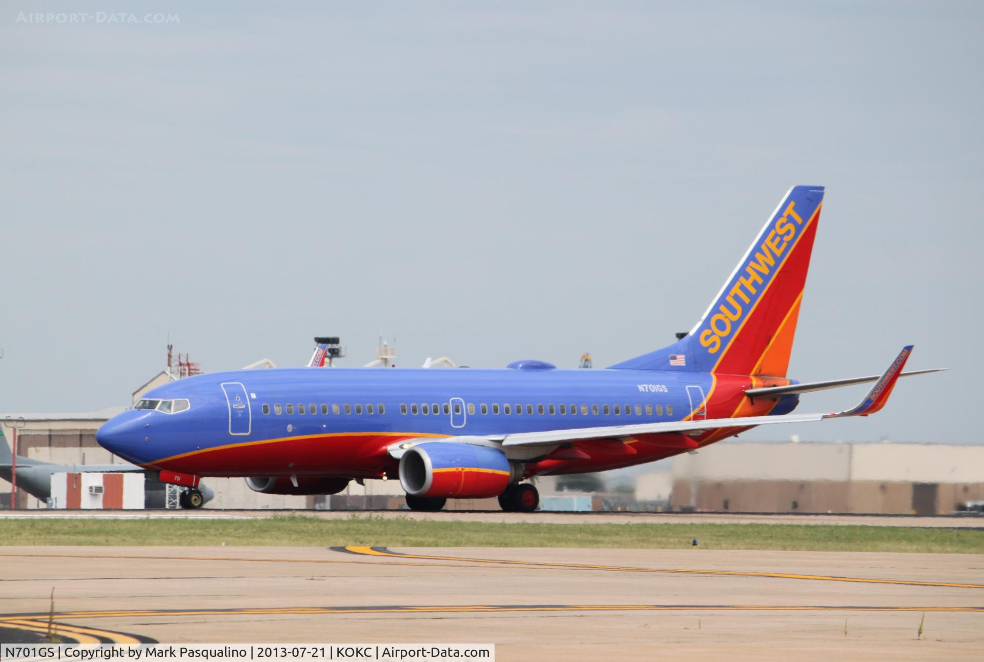 N701GS, 1997 Boeing 737-7H4 C/N 27836, Boeing 737-700