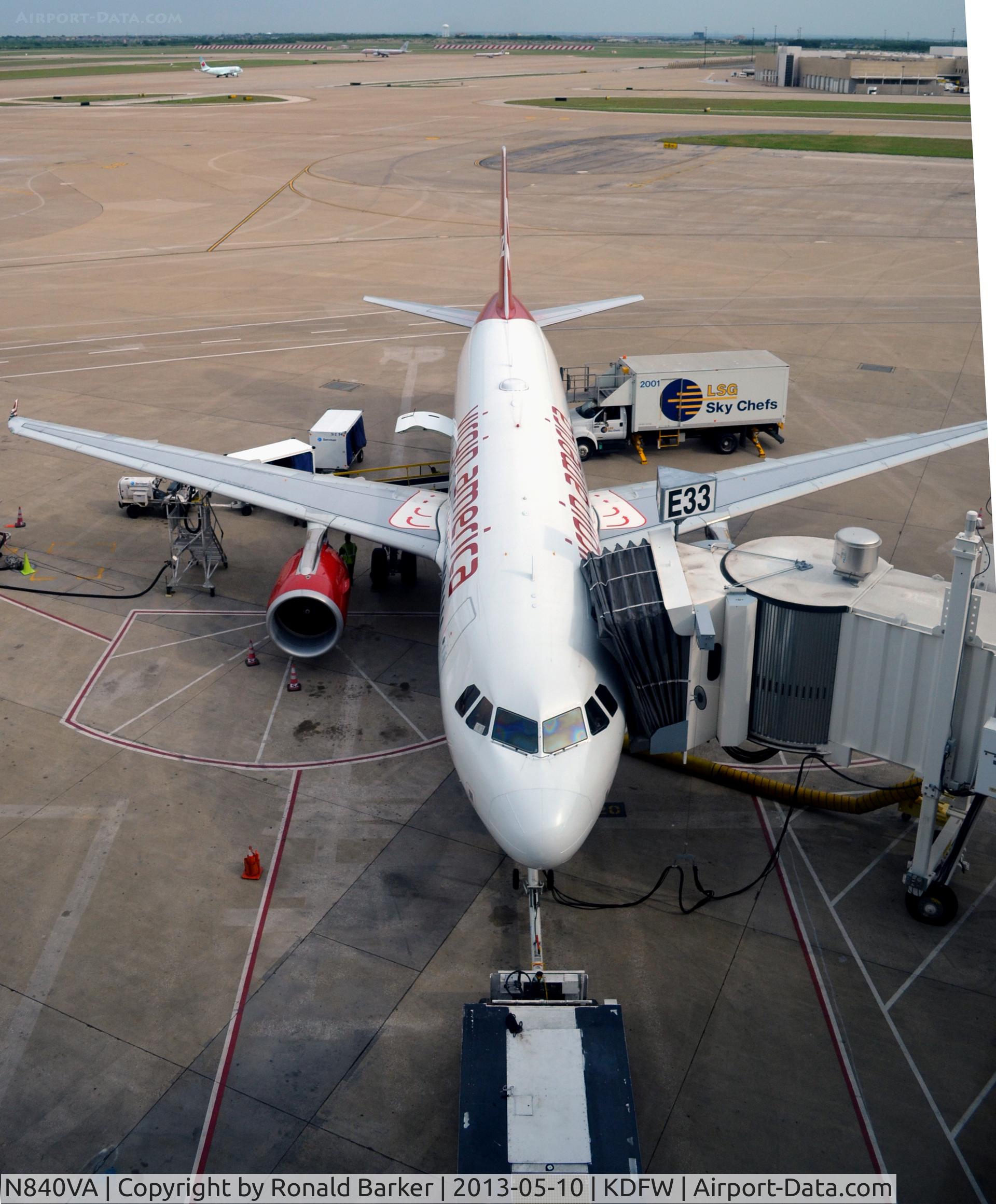 N840VA, 2011 Airbus A320-214 C/N 4616, Gate E33  DFW