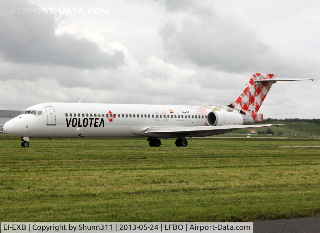 EI-EXB, 2003 Boeing 717-2BL C/N 55173, Taxiing to the Terminal after landing...