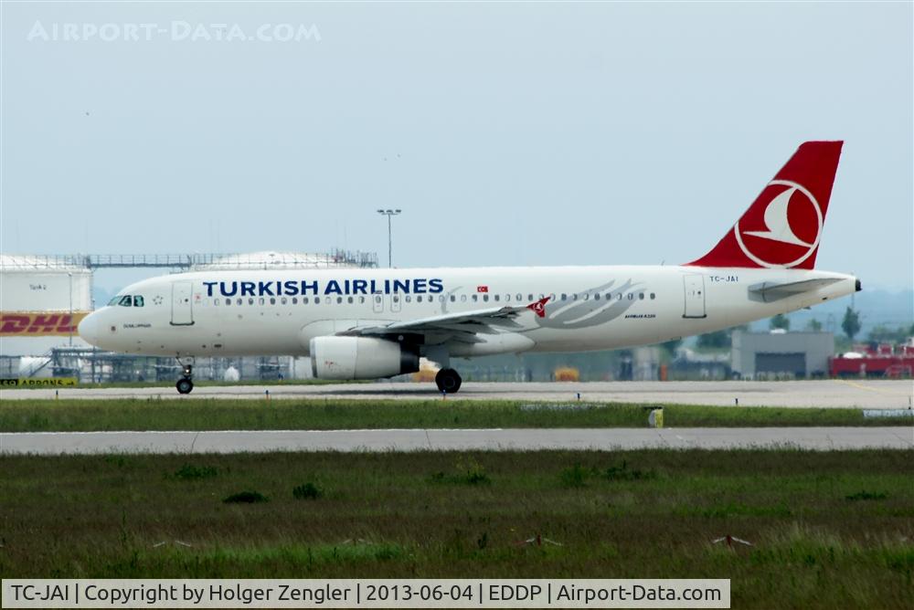 TC-JAI, 2007 Airbus A320-232 C/N 3259, Rolling to holding point 26L...