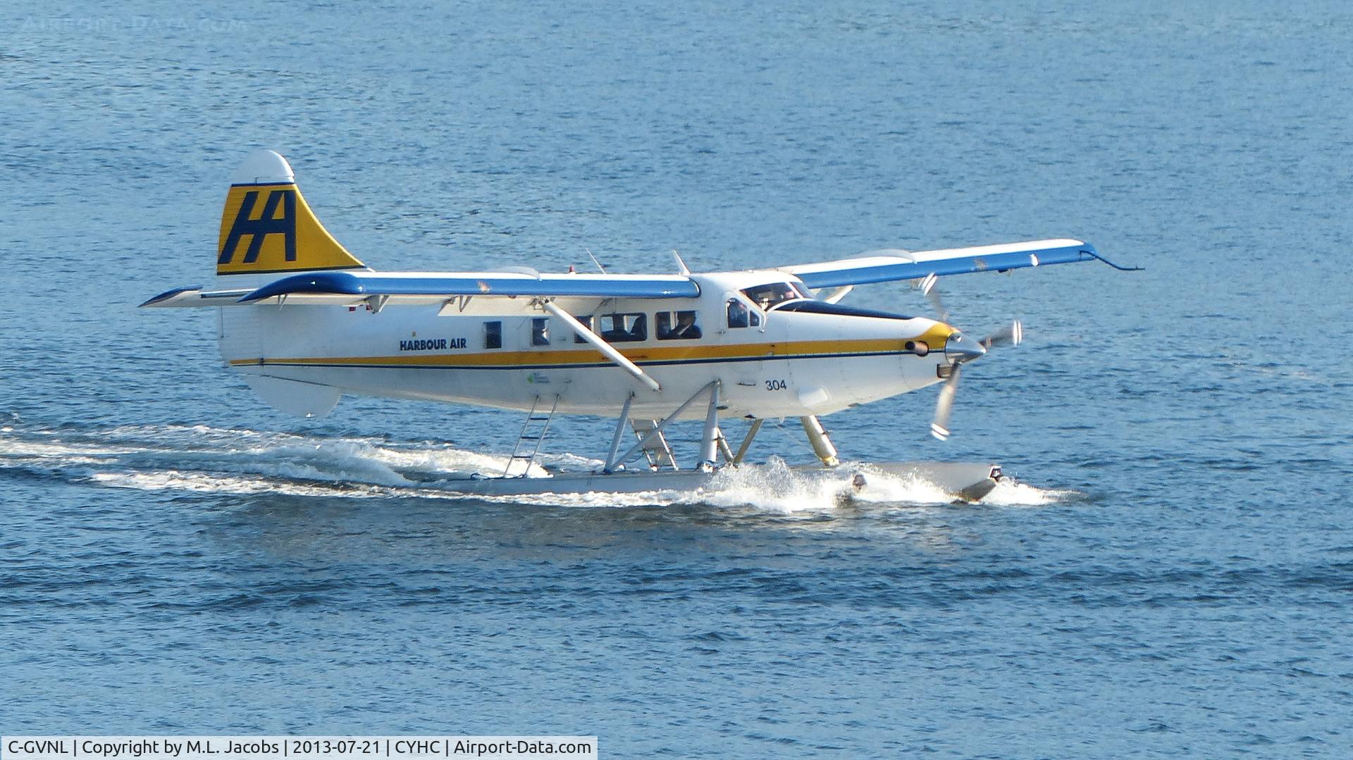 C-GVNL, 1956 De Havilland Canada DHC-3 Otter C/N 105, Harbour Air #304 just landed in Coal Harbour.