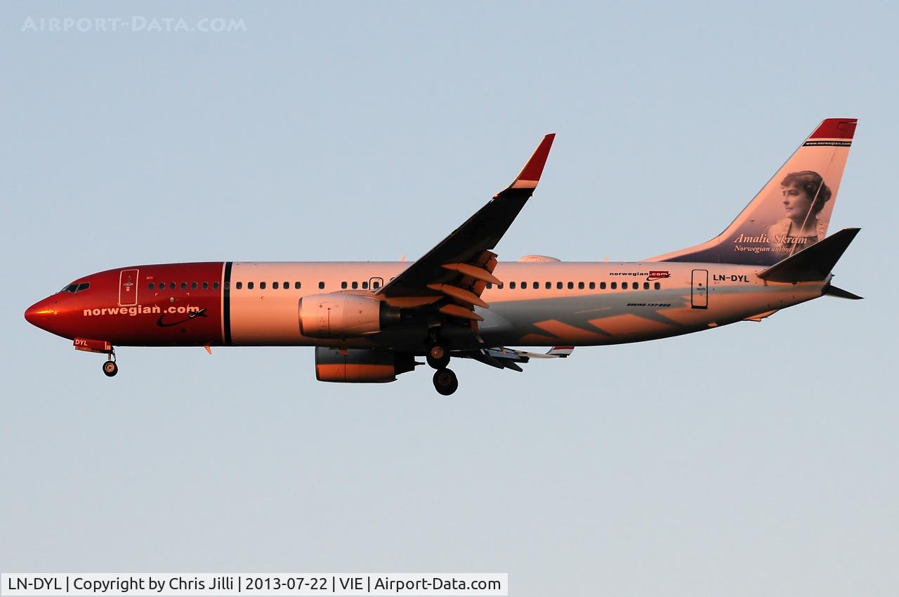 LN-DYL, 2011 Boeing 737-8JP C/N 40867, Norwegian
