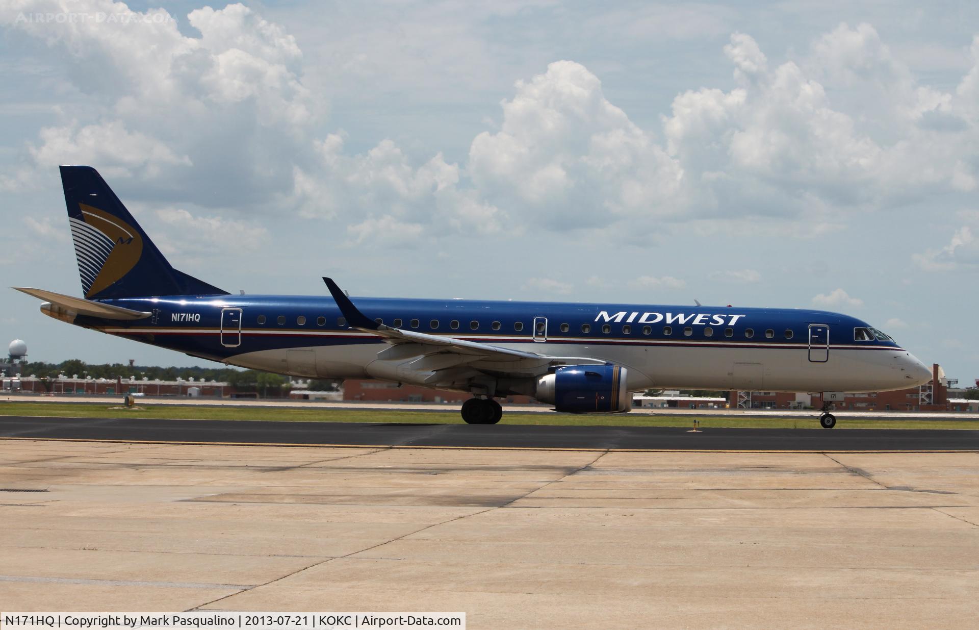 N171HQ, 2008 Embraer 190AR (ERJ-190-100IGW) C/N 19000197, ERJ-190-100 IGW