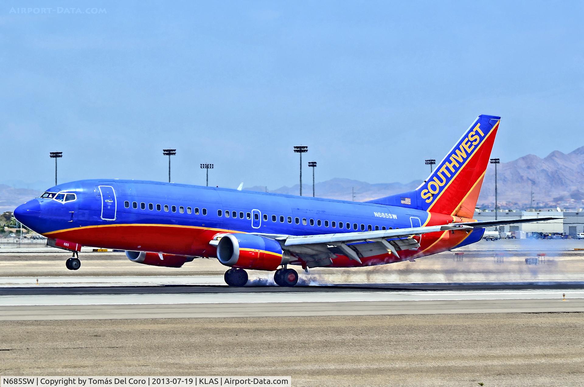 N685SW, 1986 Boeing 737-3Q8 C/N 23401, N685SW Southwest Airlines   1986 Boeing 737-3Q8 C/N 23401

McCarran International Airport (KLAS)
Las Vegas, Nevada
TDelCoro
July 19, 2013