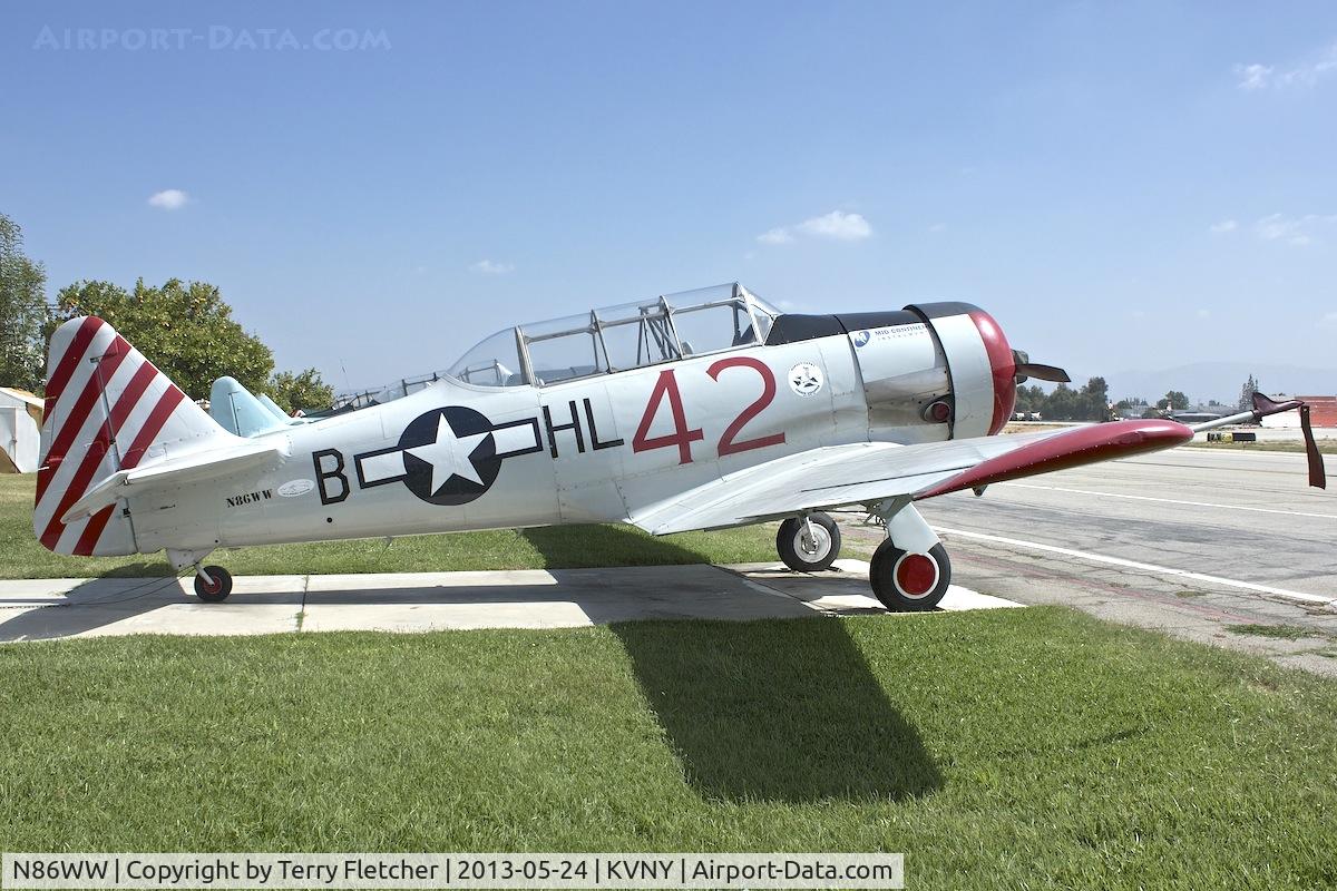 N86WW, 1956 North American SNJ-4 Texan C/N 88-12291, One of the Condor Squadron Texans at Van Nuys Airport