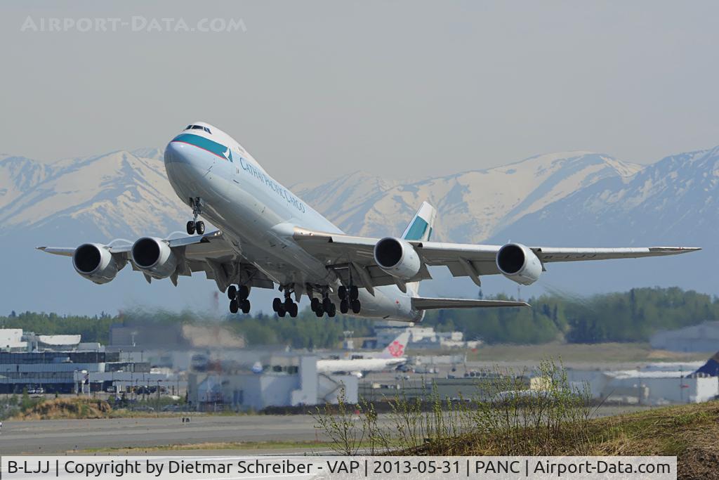B-LJJ, 2012 Boeing 747-867F/SCD C/N 39246, Cathay Pacific Boeing 747-8