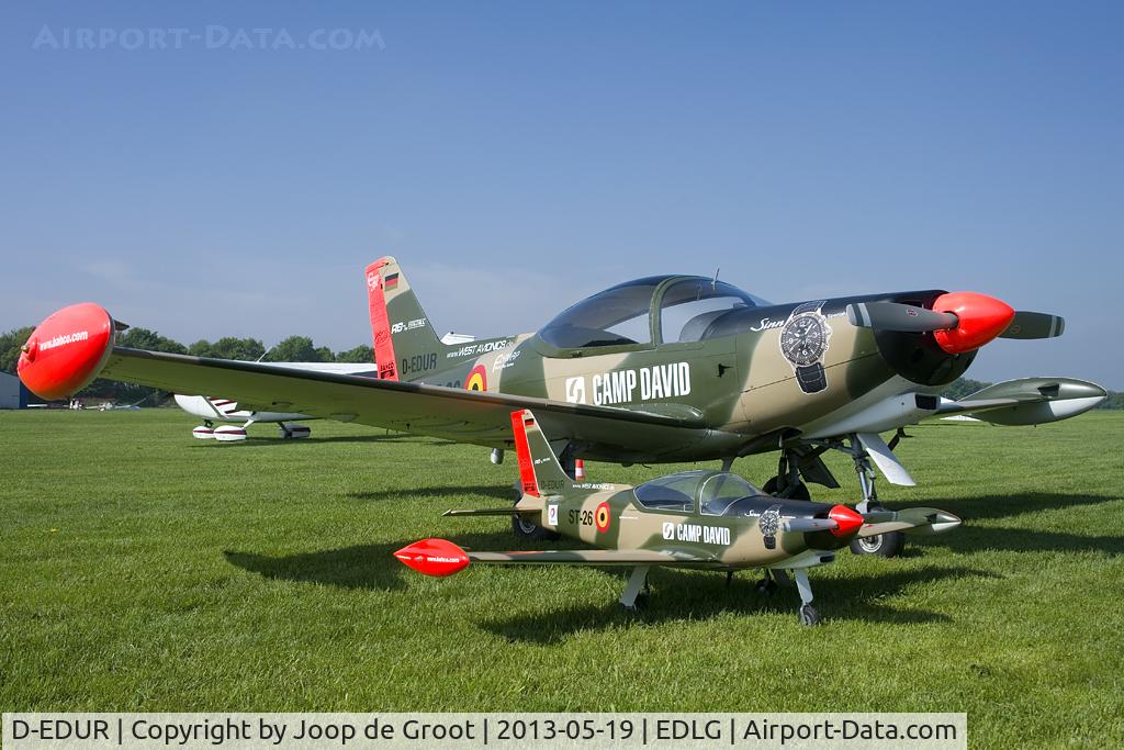 D-EDUR, 1980 SIAI-Marchetti SF-260 C/N 110, This Marchettig performed an unusual and very entertaining mirror display together with its small twin brother. Unfortunately the model aicraft suffered loss of control and crashed at the end of the day.