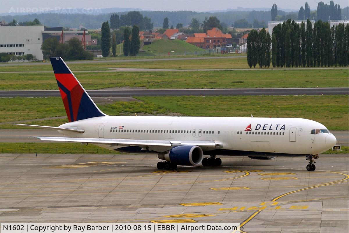 N1602, 1999 Boeing 767-332 C/N 29694, N1602   Boeing 767-332ER [29694] (Delta Air Lines) Brussels~OO 15/08/2010