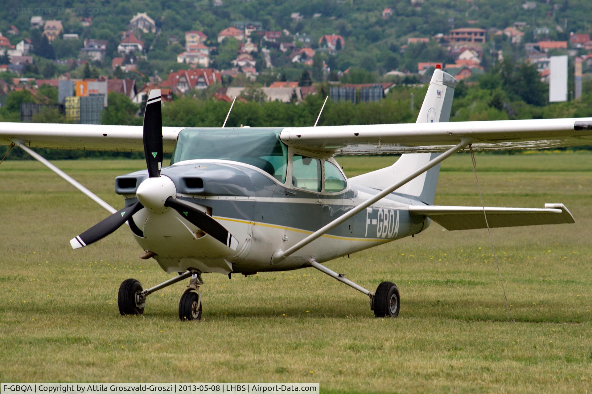 F-GBQA, Reims F182Q C/N 0103, Budaörs Airport - Hungary