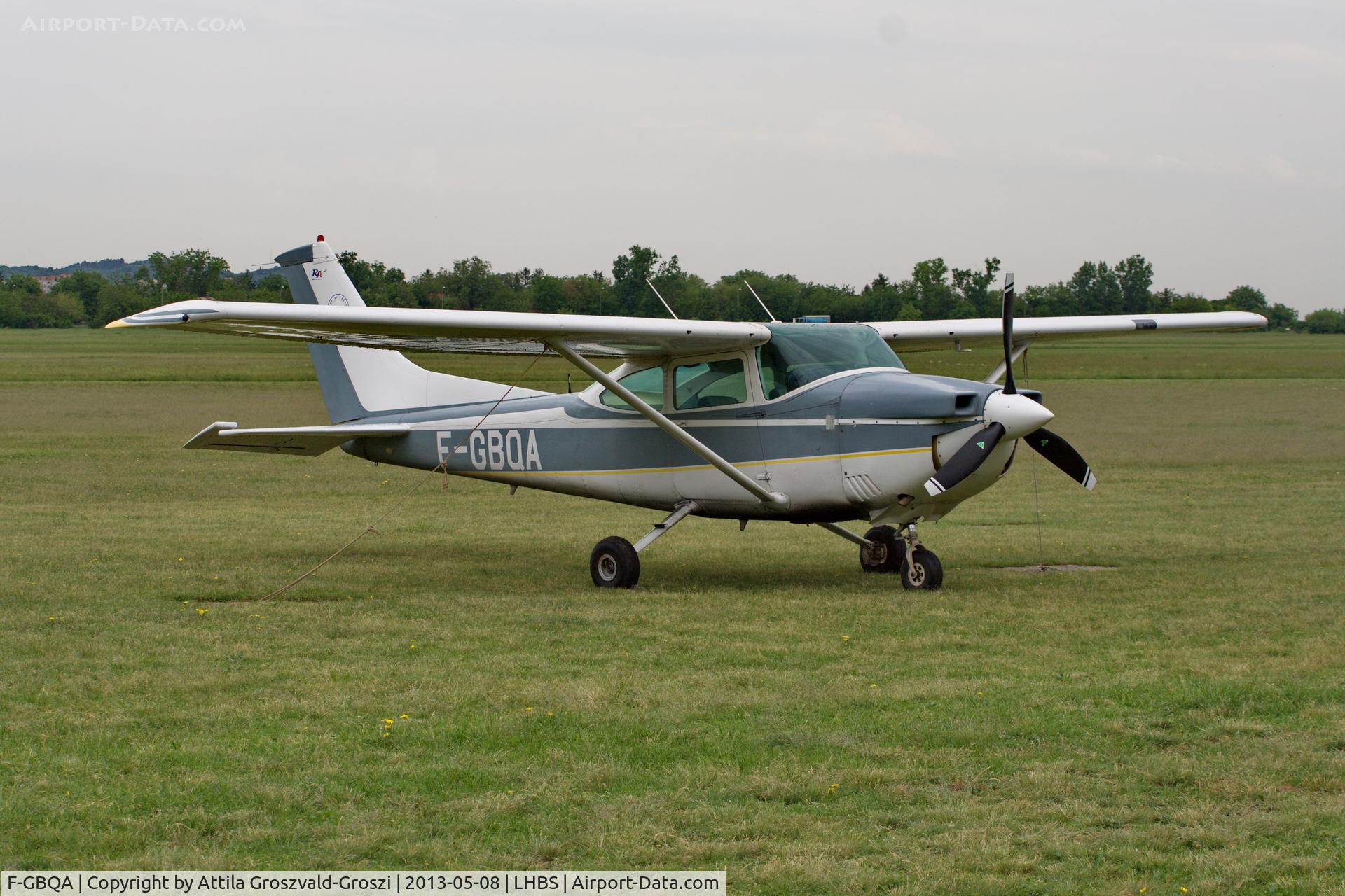 F-GBQA, Reims F182Q C/N 0103, Budaörs Airport - Hungary
