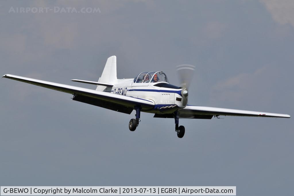 G-BEWO, 1966 Zlin Z-326 Trener Master C/N 915, Zlin Z-326 at The Real Aeroplane Company's Wings & Wheels Fly-In, Breighton Airfield, July 2013.