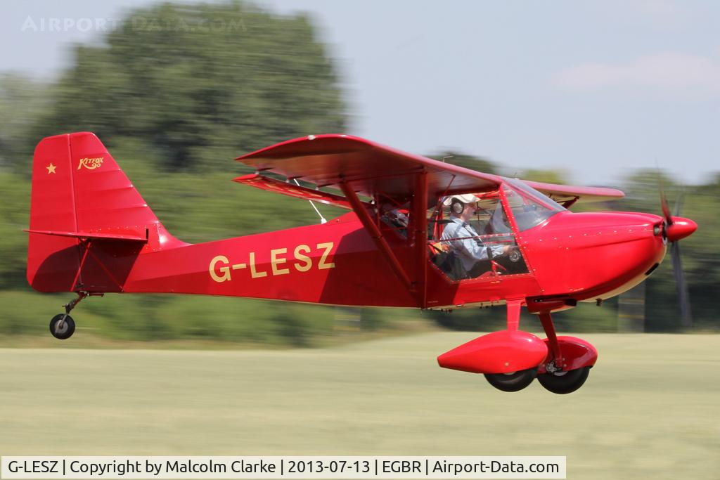 G-LESZ, 2003 Skystar Kitfox Series 5 C/N PFA 172C-12822, La SKYSTAR KITFOX MK5 at The Real Aeroplane Company's Wings & Wheels Fly-In, Breighton Airfield, July 2013.