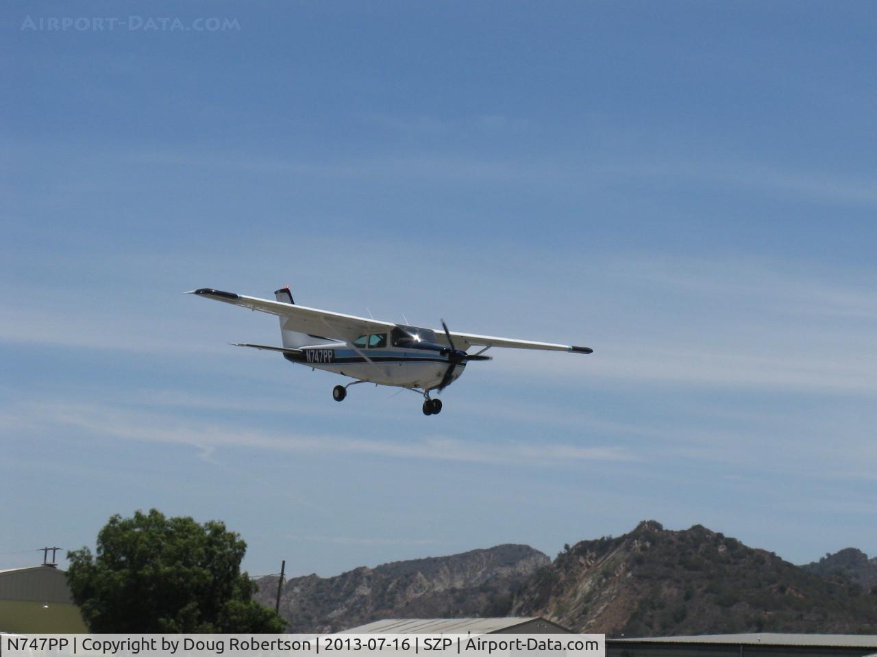 N747PP, 1980 Cessna 182R Skylane C/N R18201587, 1980 Cessna 182R SKYLANE RG, Lycoming O-540-J3C5D 235 Hp, on final Rwy 22