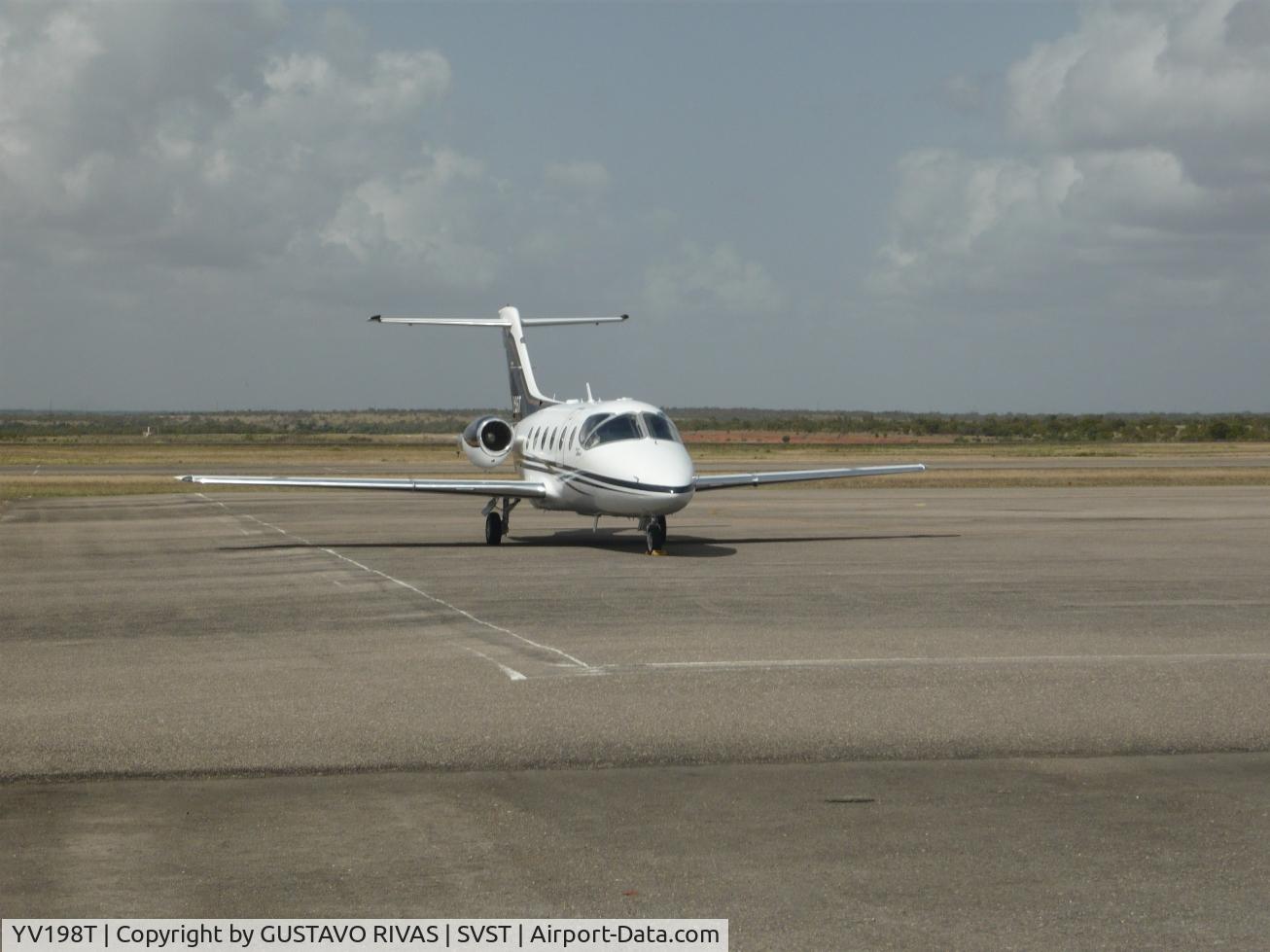YV198T, 2000 Raytheon Beechjet 400A C/N RK-306, YV198T