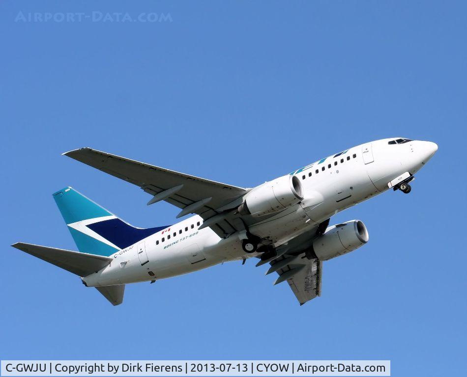 C-GWJU, 2006 Boeing 737-6CT C/N 34289, Leaving Ottawa rwy 7 for Toronto.